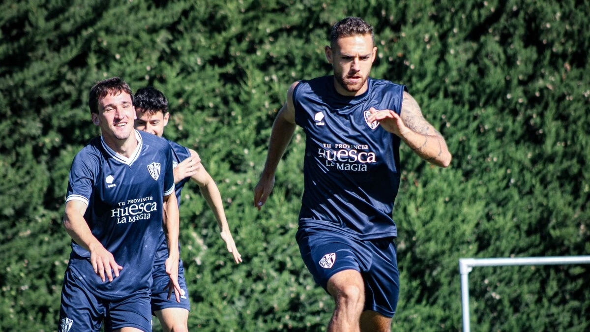 Diego González, en el entrenamiento de este viernes. Foto: SD Huesca.