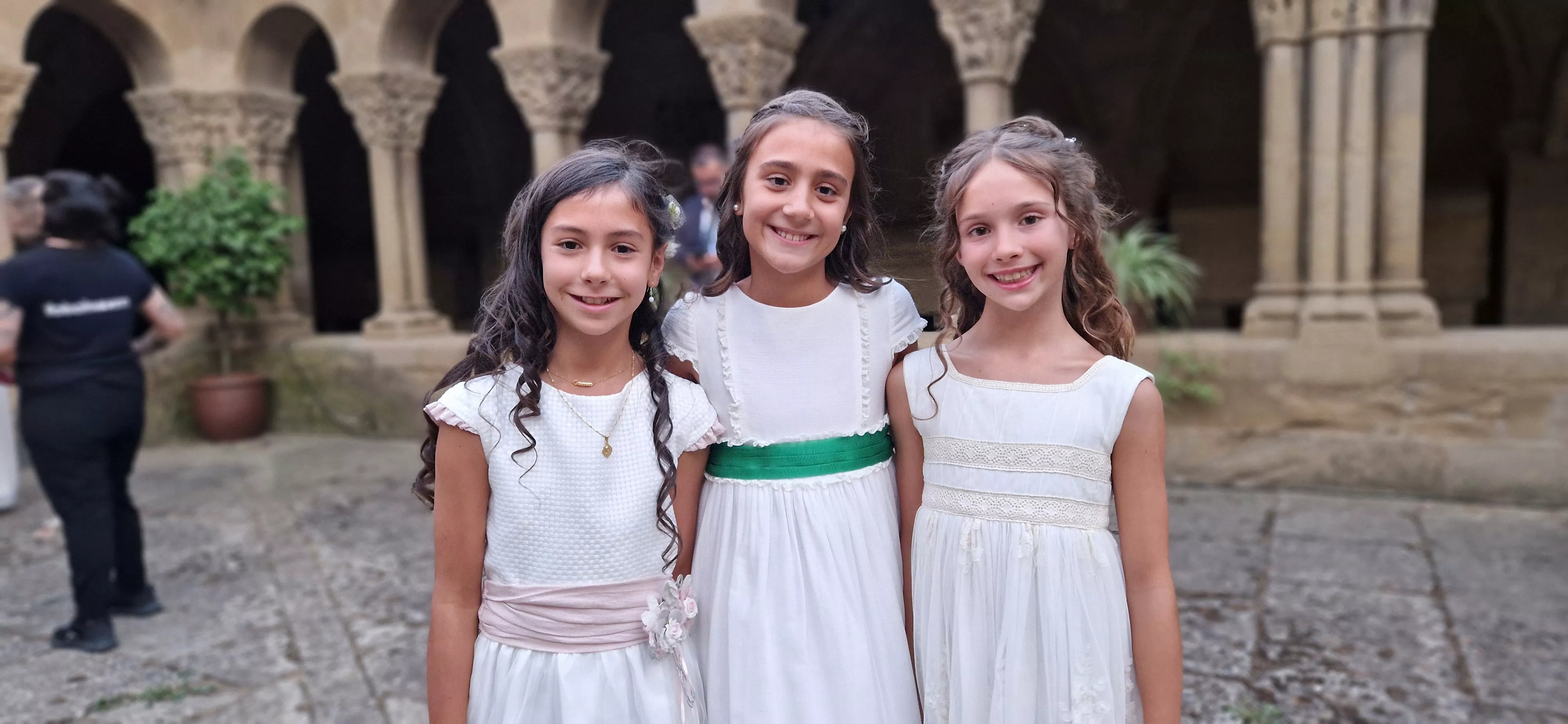 Presentación de las mairalesas y el mainate. Foto Myriam Martínez 