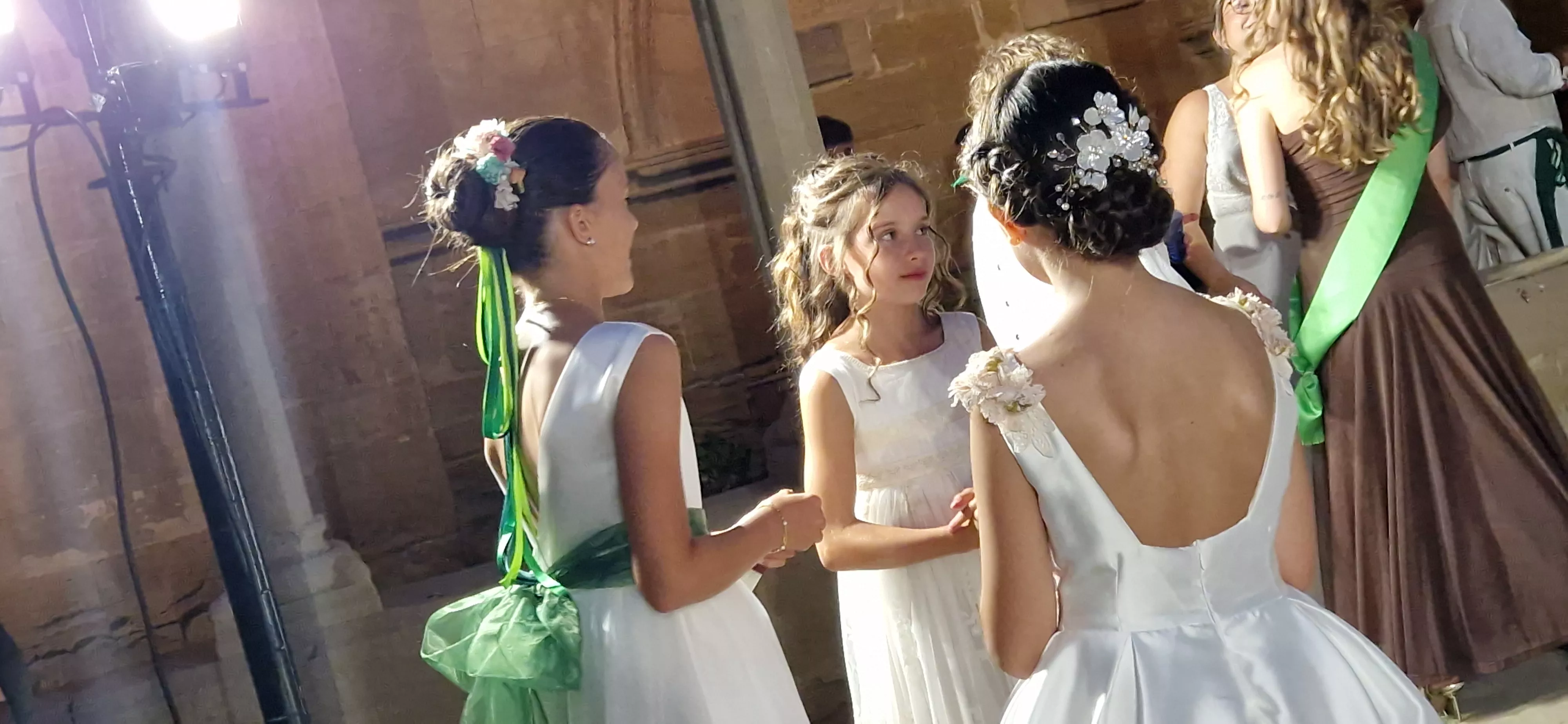 Presentación de las mairalesas y el mainate. Foto Myriam Martínez 