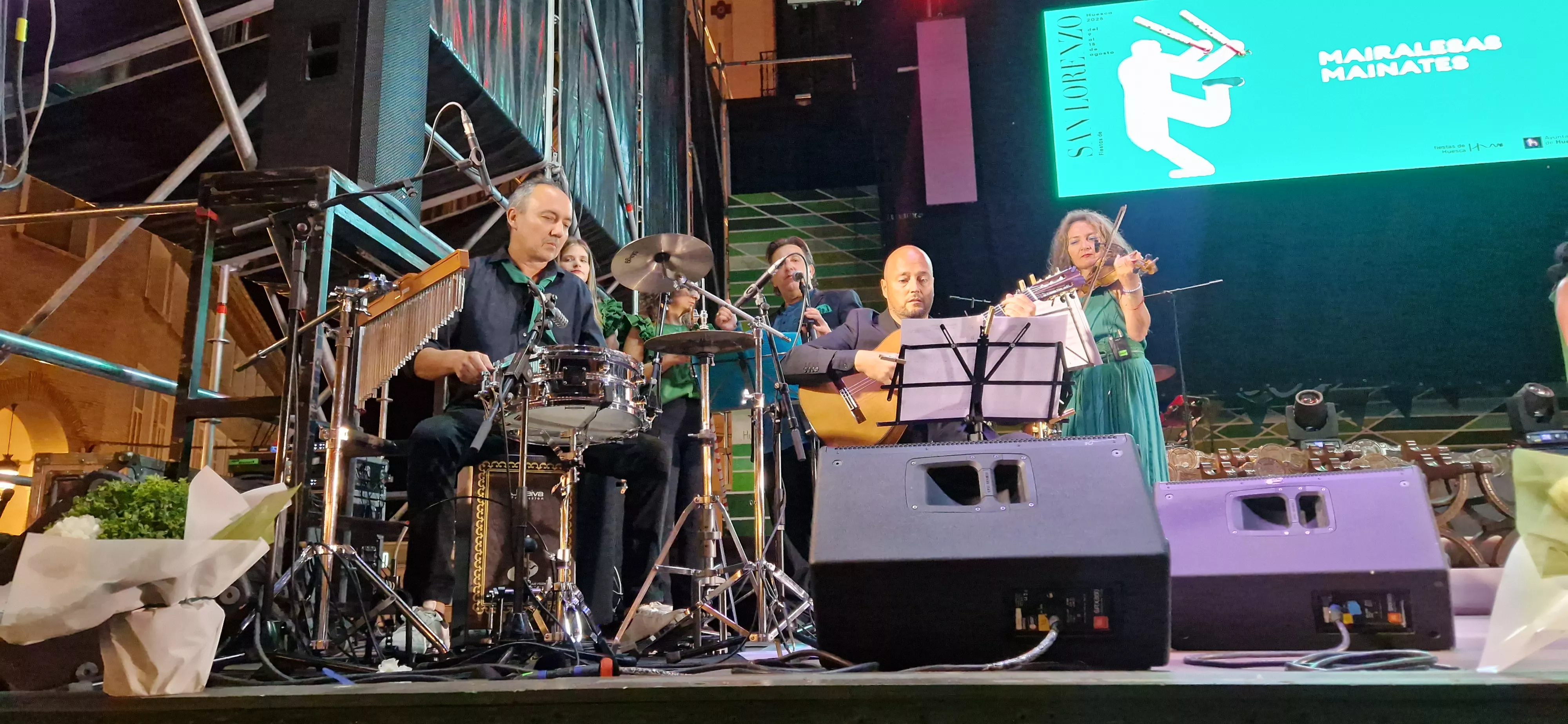 Presentación de las mairalesas y el mainate. Foto Myriam Martínez 