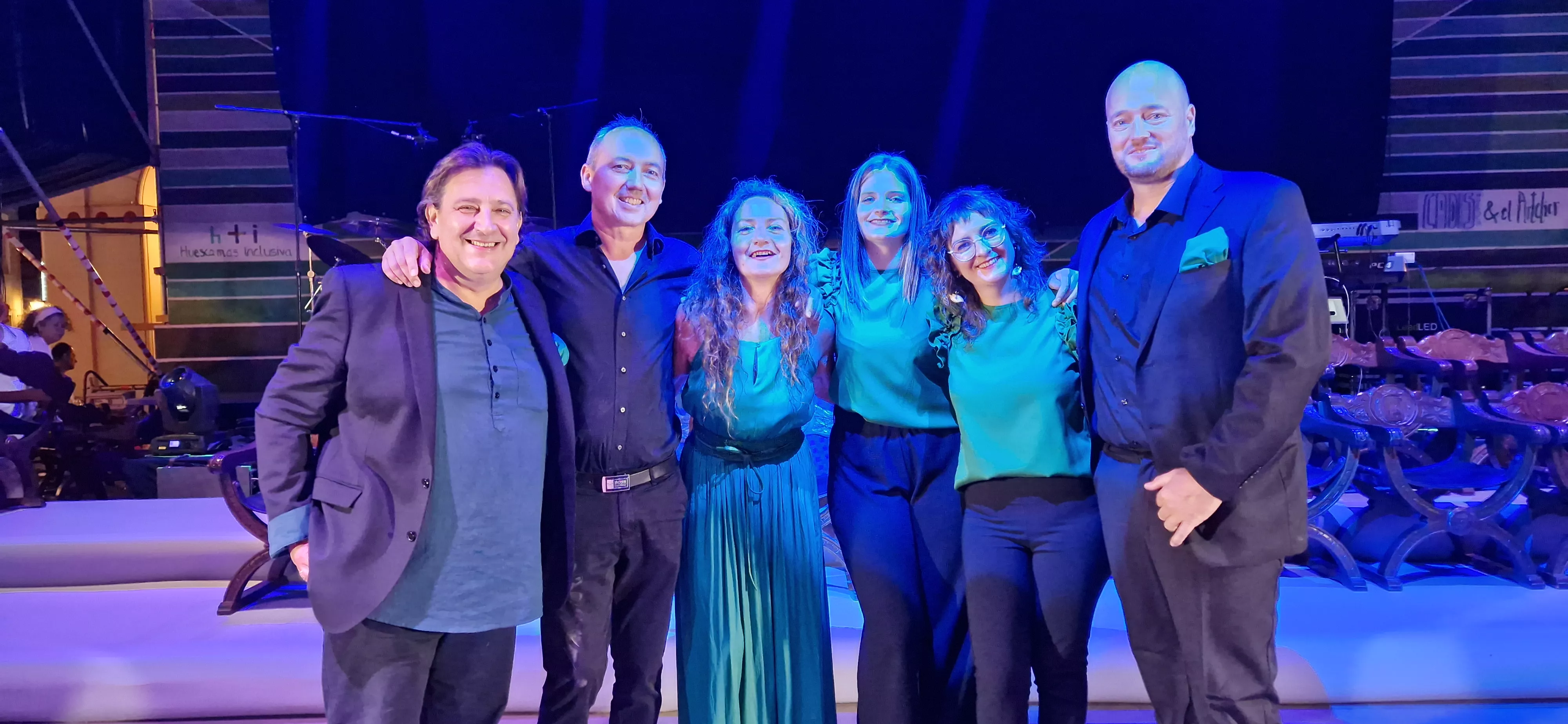 Presentación de las mairalesas y el mainate. Foto Myriam Martínez 