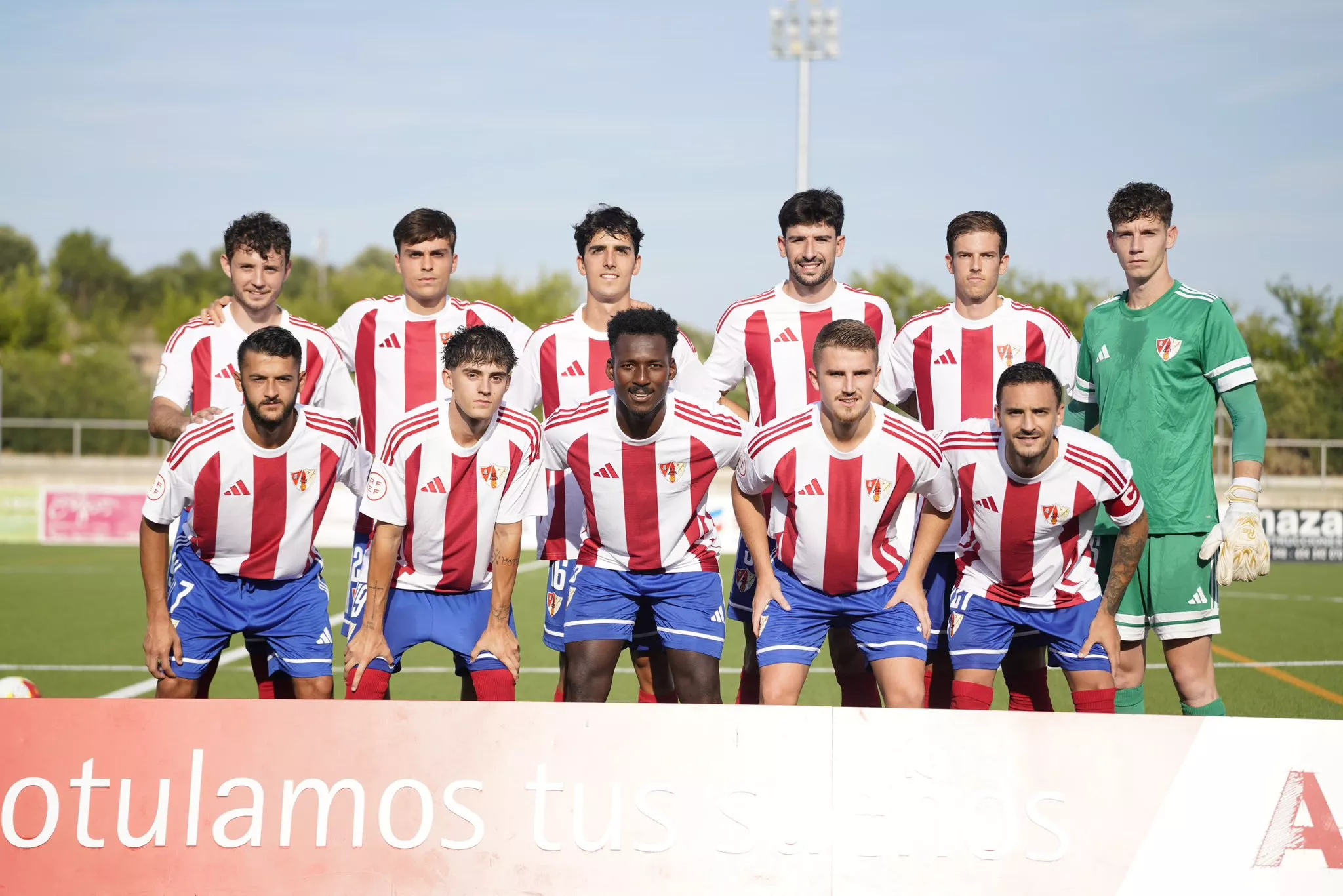 Once del Barbastro ante el Tamarite. Foto: UD Barbastro