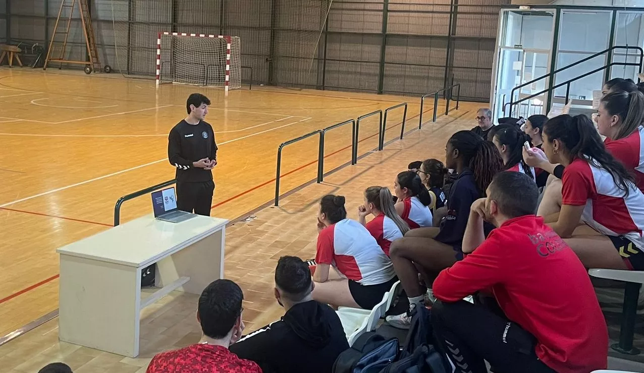 Fran Rubio, el supervisor de la dieta de Bada Huesca: "Es un pilar fundamental"