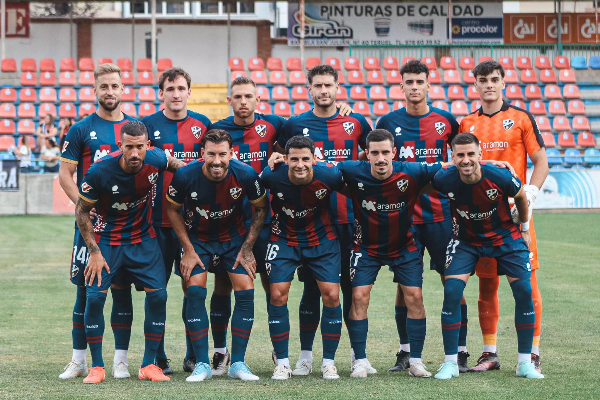 Once del Huesca ante el Castellón. 