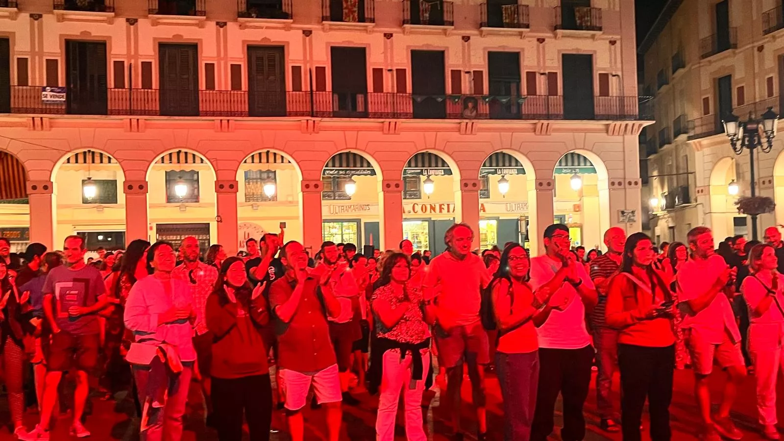 Tritón Jiménez en el pórtico laurentino de Huesca. Foto Mercedes Manterola
