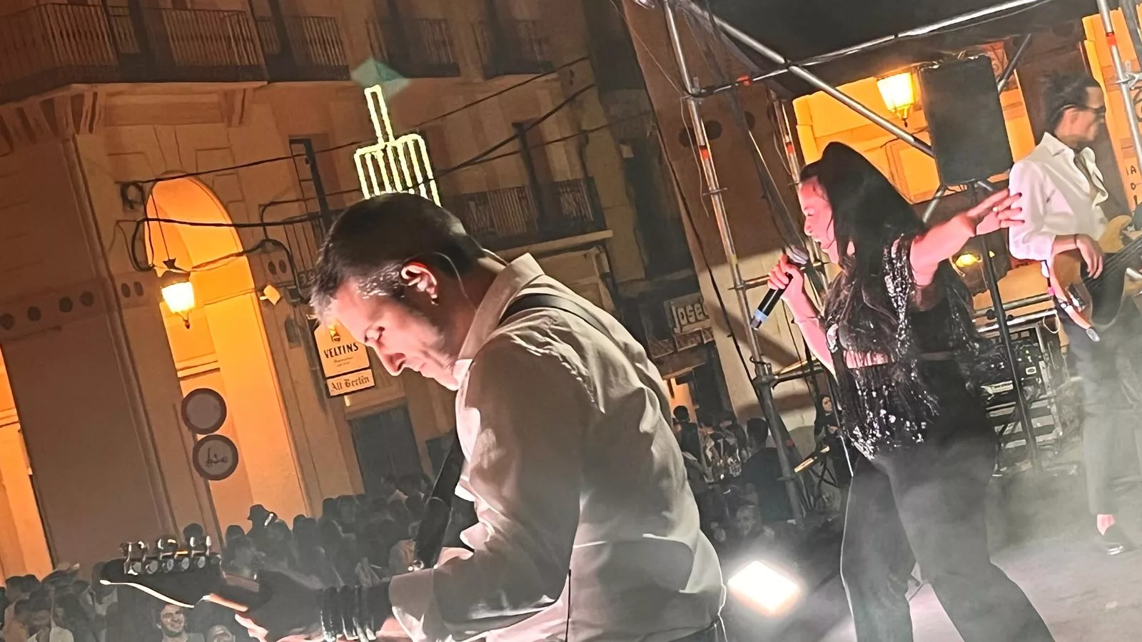 Concierto de Noe & The Bobifaces en la plaza López Allué. Foto Mercedes Manterola