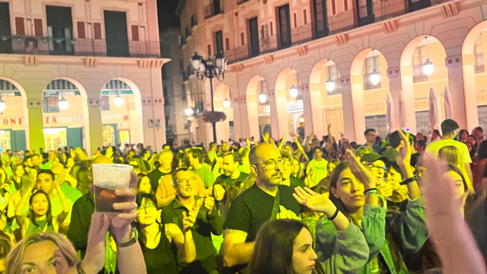 Concierto de Noe & The Bobifaces en la plaza López Allué. Foto Mercedes Manterola