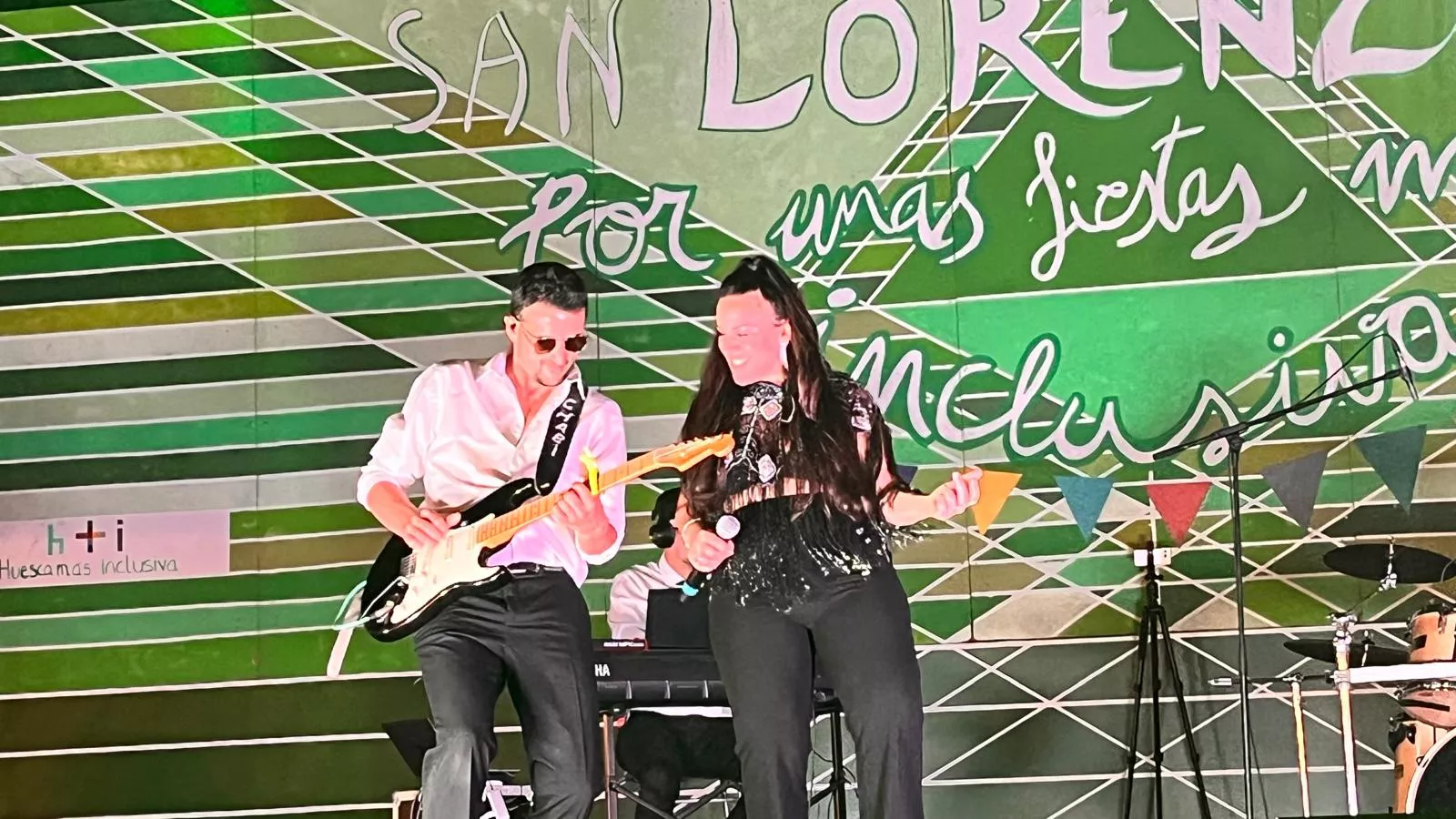 Concierto de Noe & The Bobifaces en la plaza López Allué. Foto Mercedes Manterola