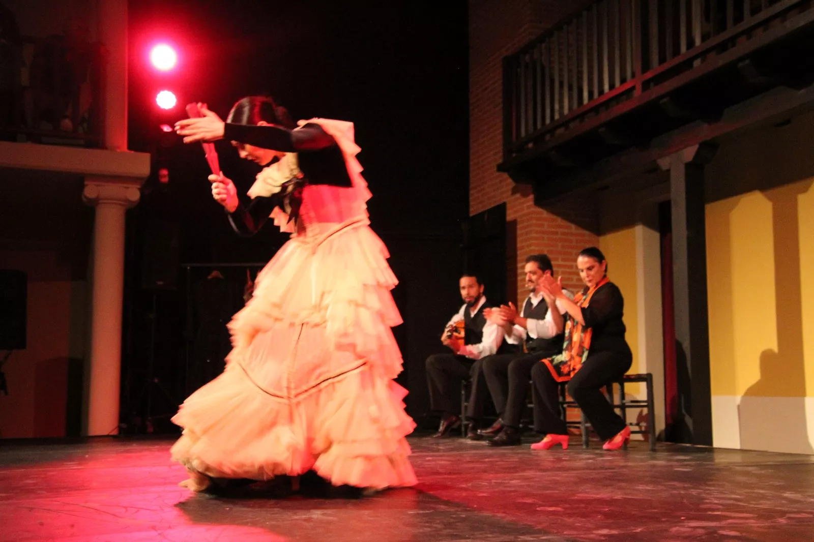 La compañía Antonio Gades en el Corral de Comedias de Robres. Foto Carlos Neofato