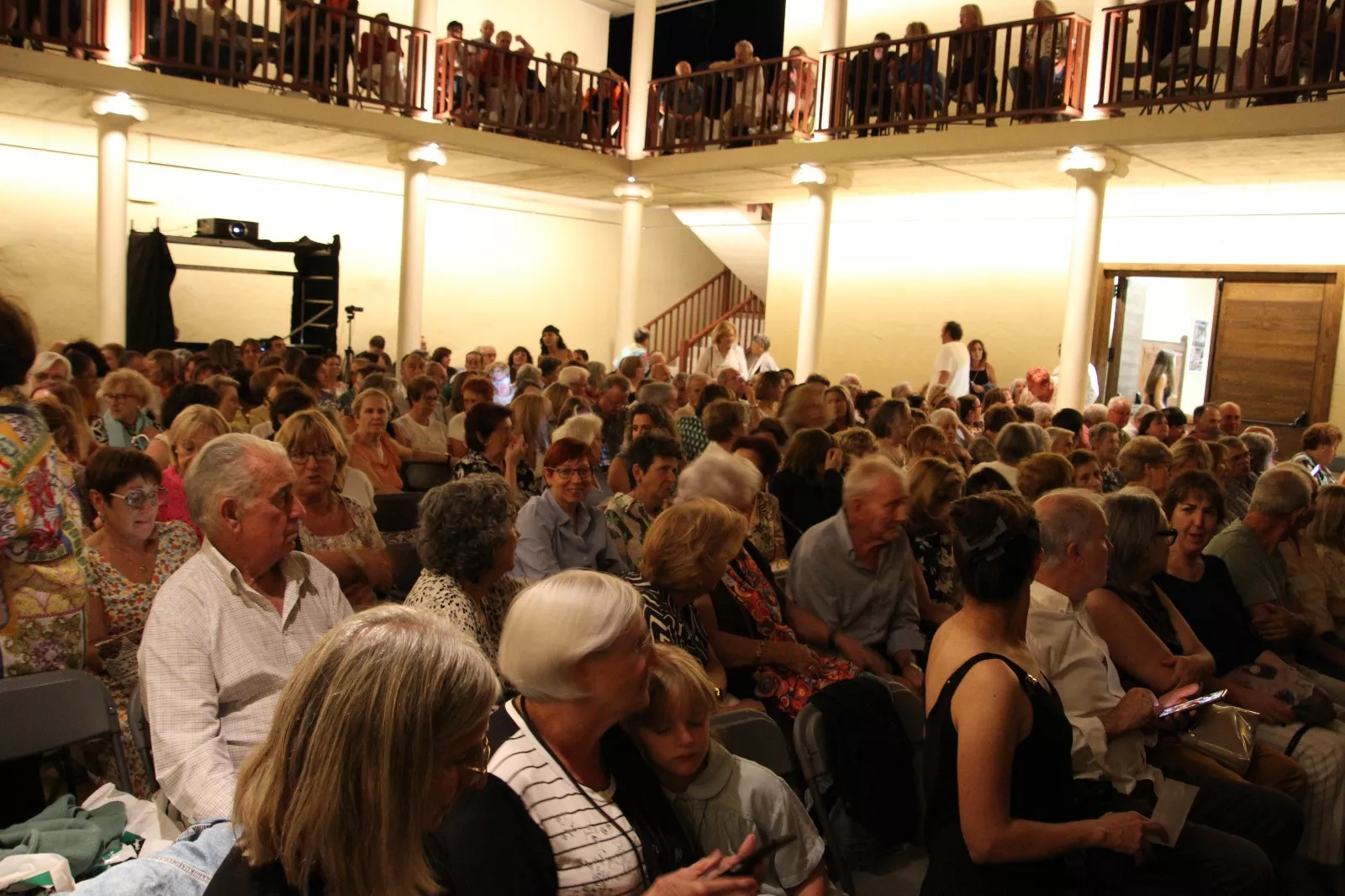 La compañía Antonio Gades en el Corral de Comedias de Robres. Foto Carlos Neofato
