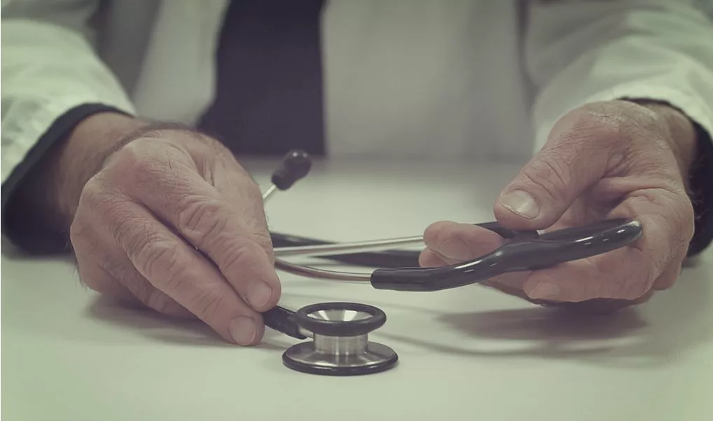 El Consejo de Gobierno aprueba una oferta extraordinaria de 1.422 plazas en el Salud.