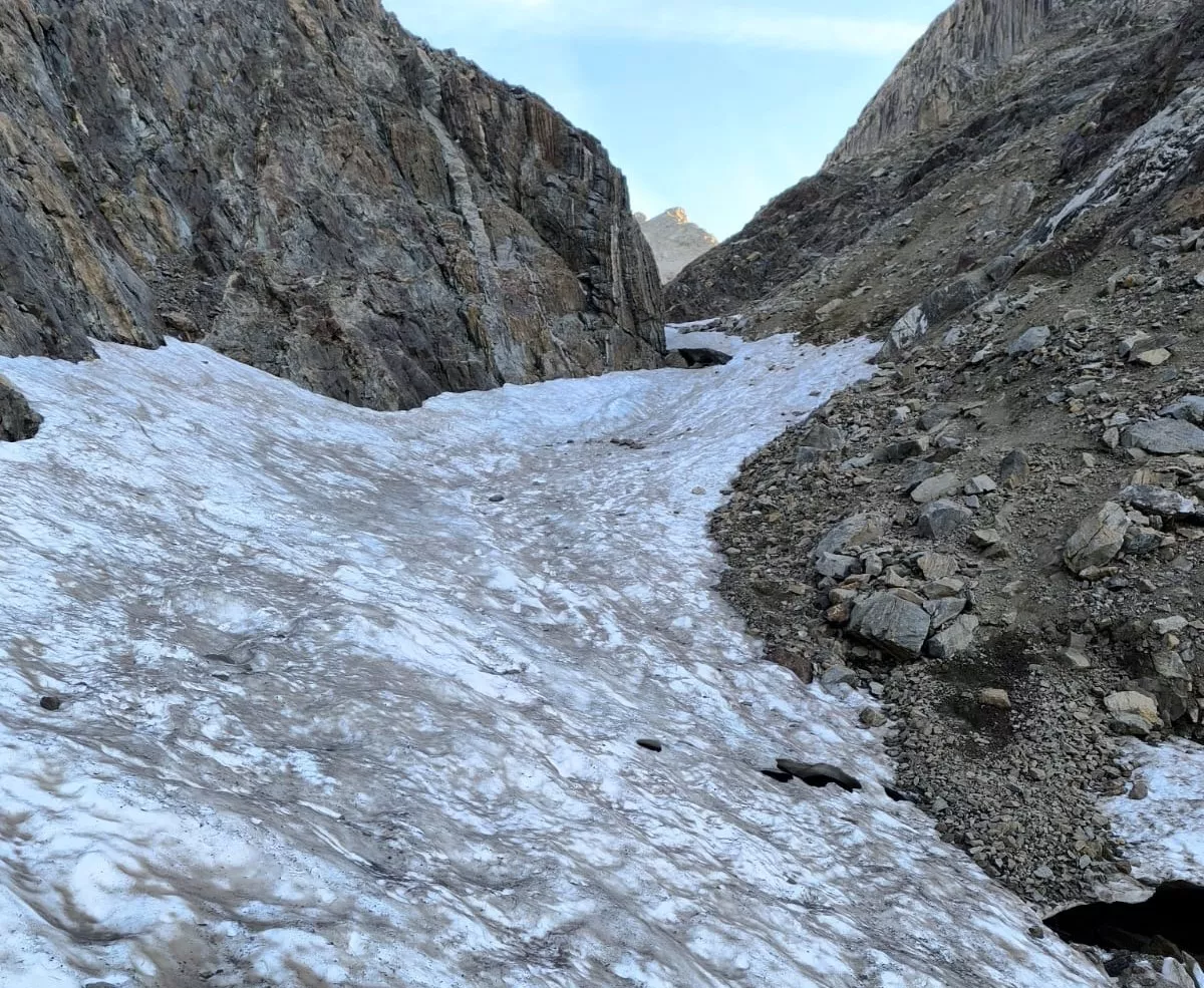 Montaña Segura advierte de que sigue habiendo nieve en el Posets.