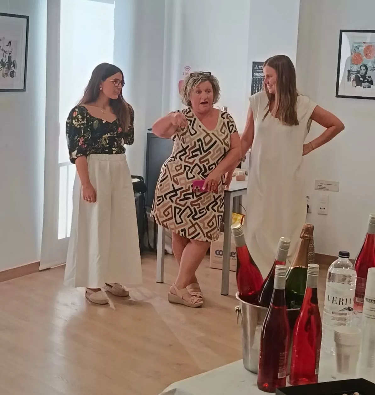 Inauguración de la exposición "Las mujeres de Años de vida" de Marta Borraz y Rachel P. Sierra.