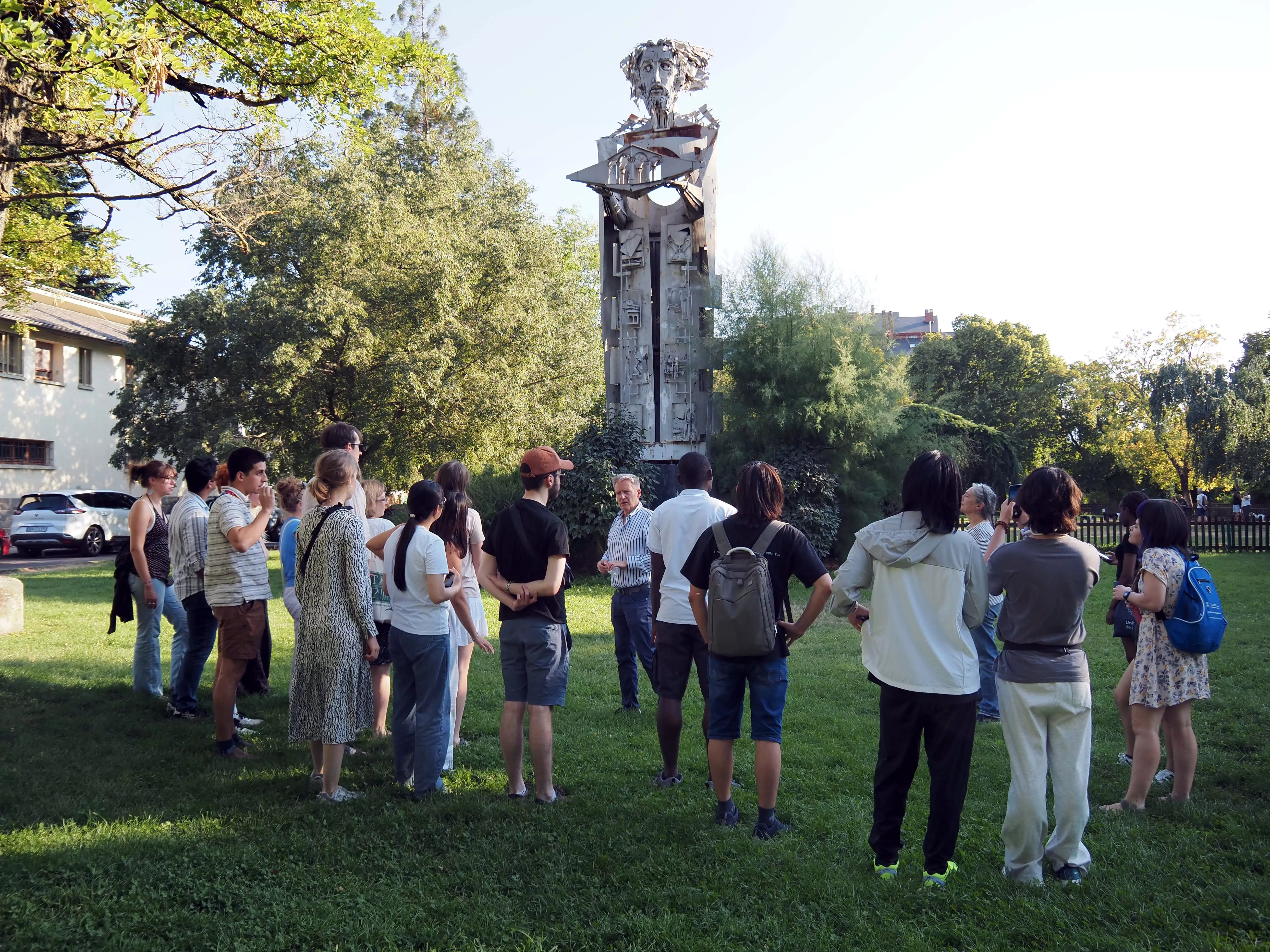 Jaca acoge a alumnos de 25 nacionalidades en la 98 edición de los históricos Cursos de Español.