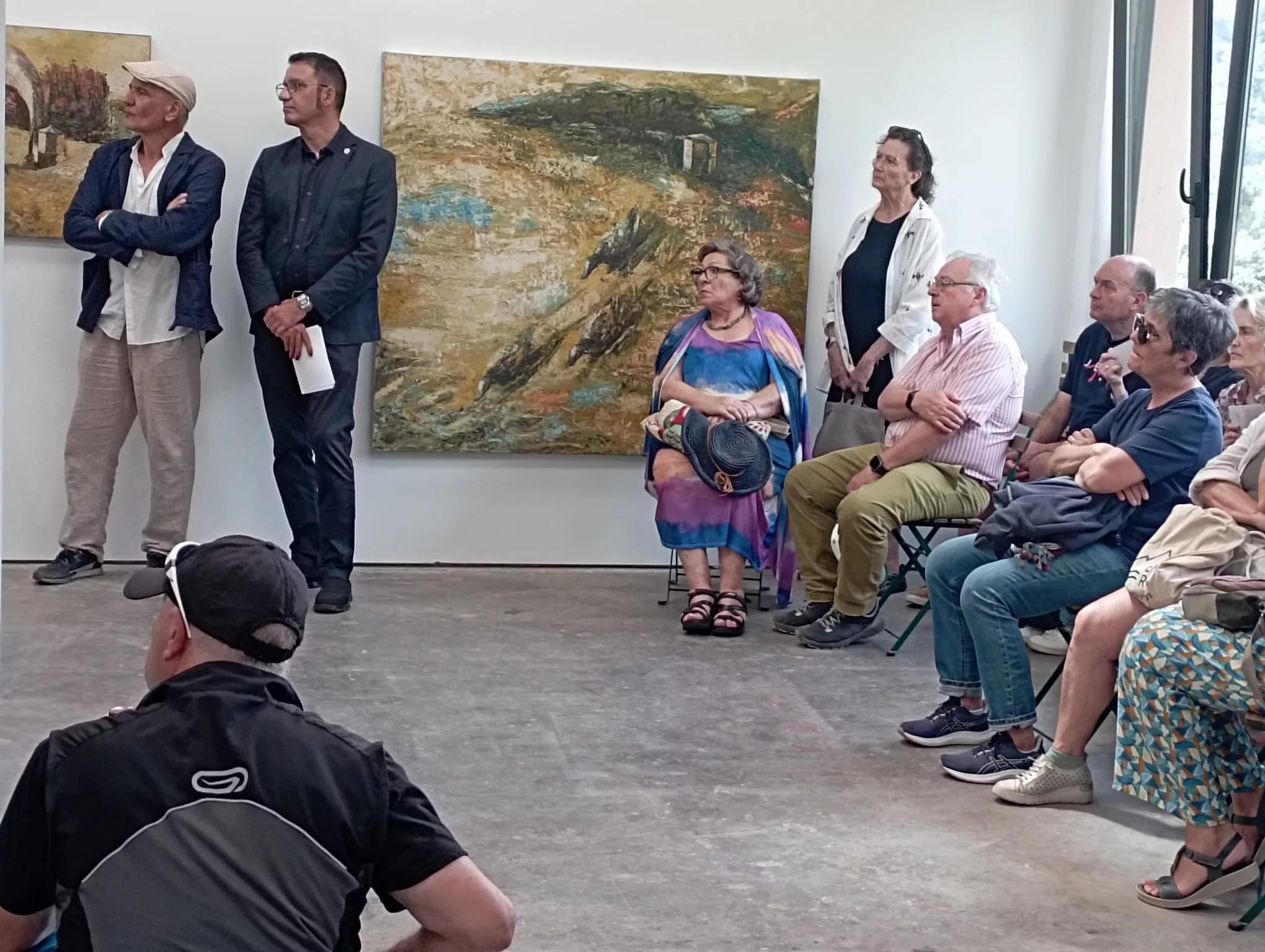 Inauguración de la exposición “Santiago Arranz-Ayer es Hoy” en las Maigualas.