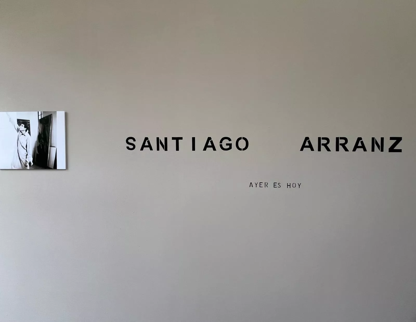 Inauguración de la exposición “Santiago Arranz-Ayer es Hoy” en las Maigualas.