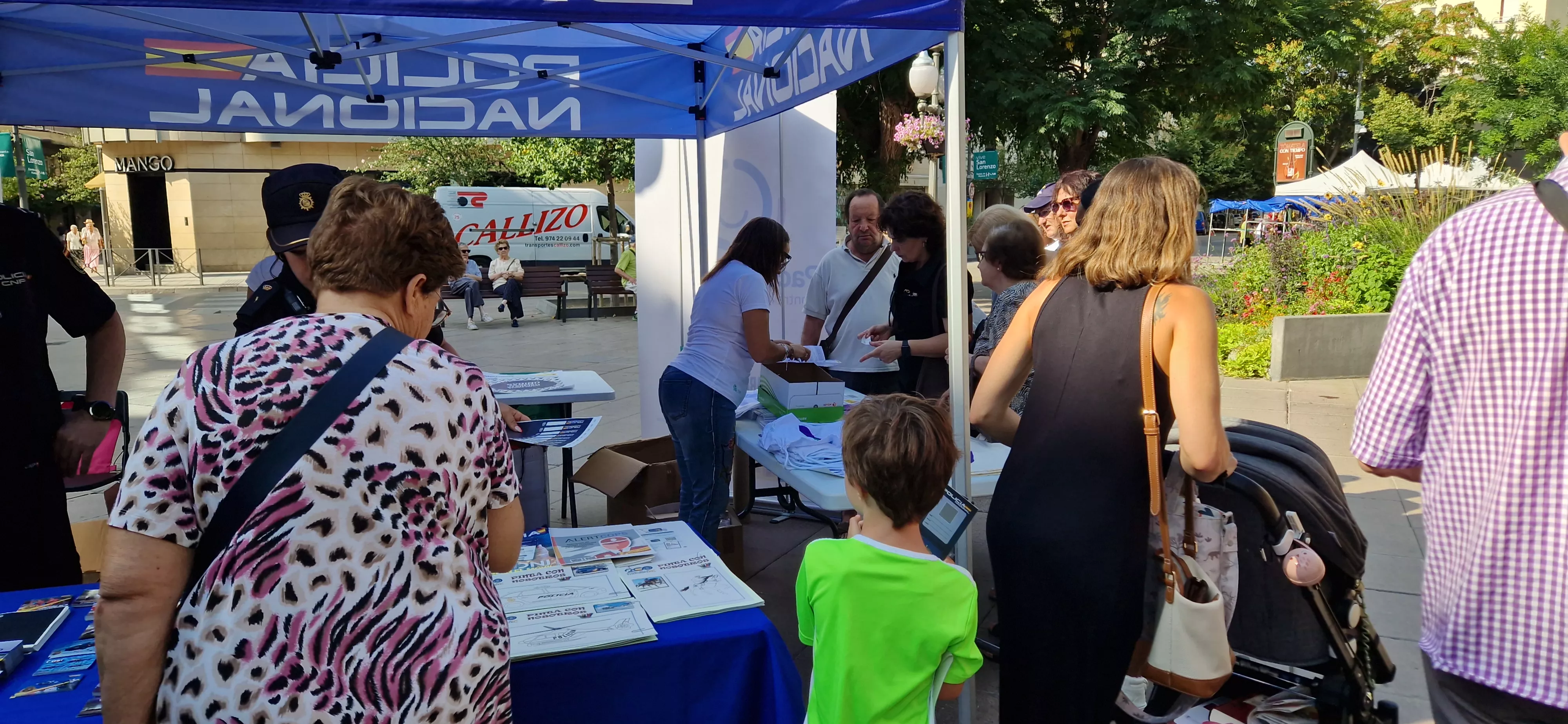 Campaña de San Lorenzo de la Unidad de Violencia sobre la Mujer de Huesca. Foto Myriam Martínez 