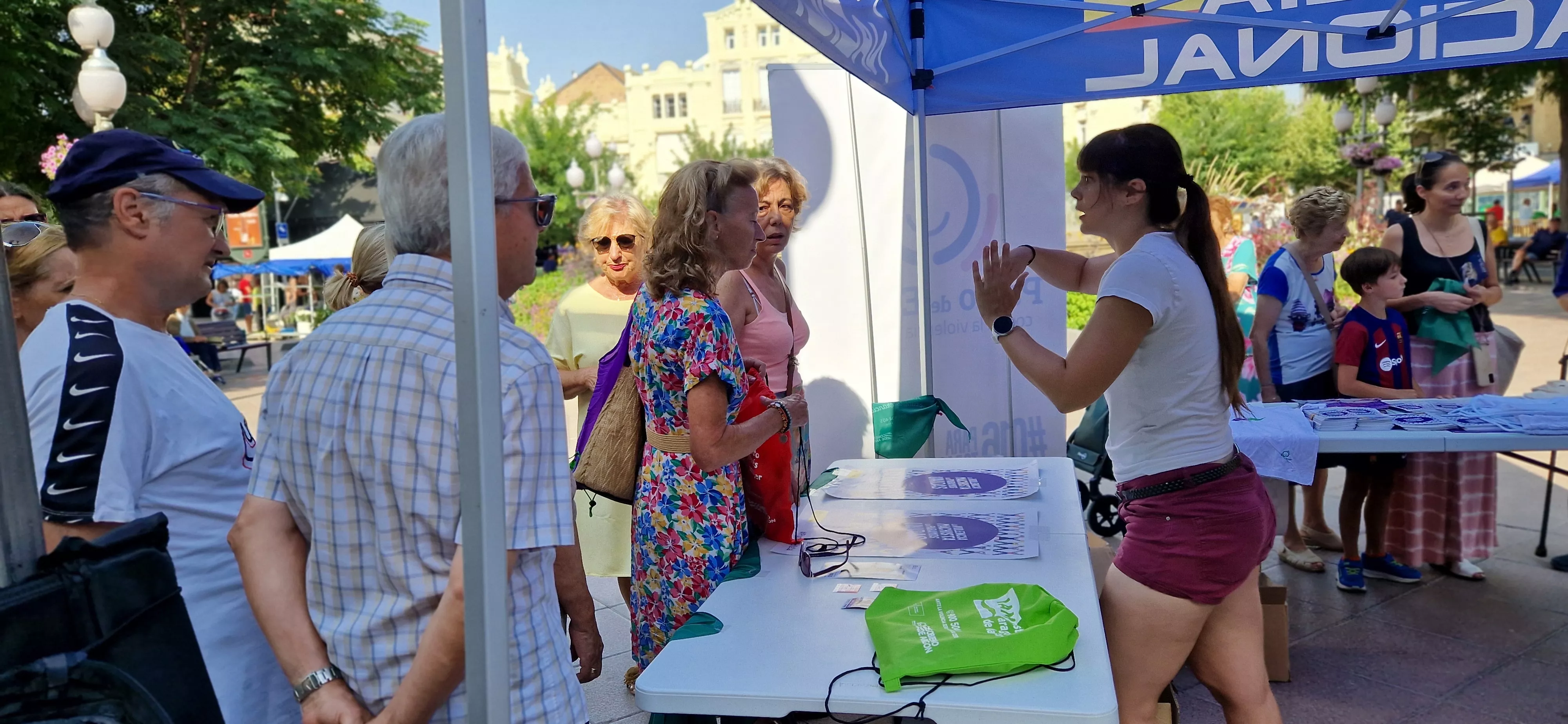 Campaña de San Lorenzo de la Unidad de Violencia sobre la Mujer de Huesca. Foto Myriam Martínez