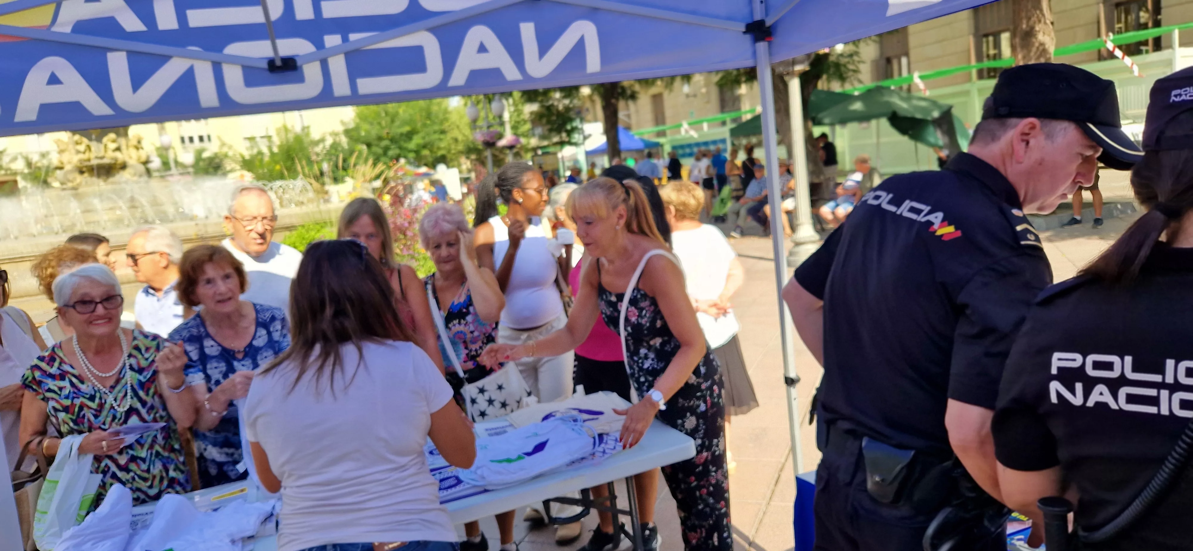 Campaña de San Lorenzo de la Unidad de Violencia sobre la Mujer de Huesca. Foto Myriam Martínez