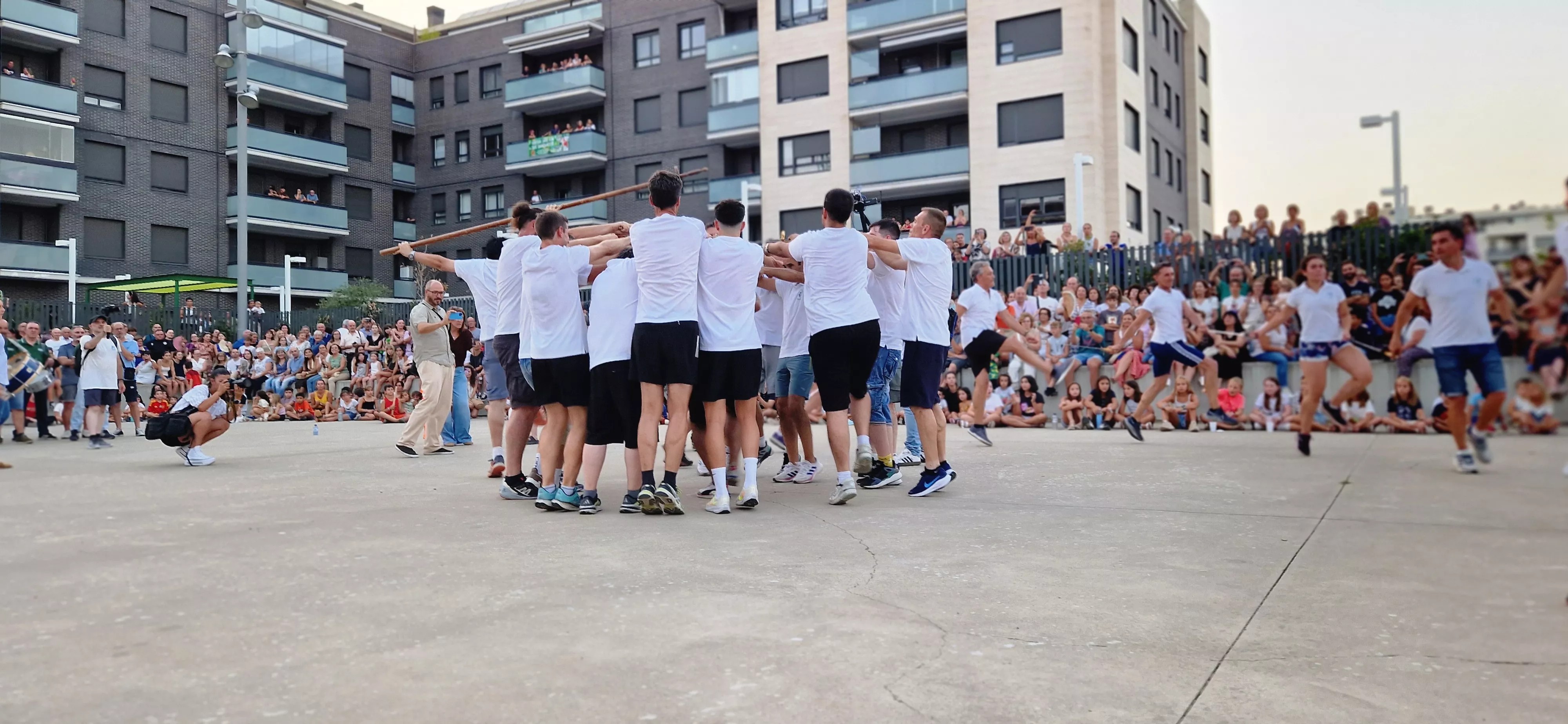 Ensayo de los danzantes. Foto Myriam Martínez 