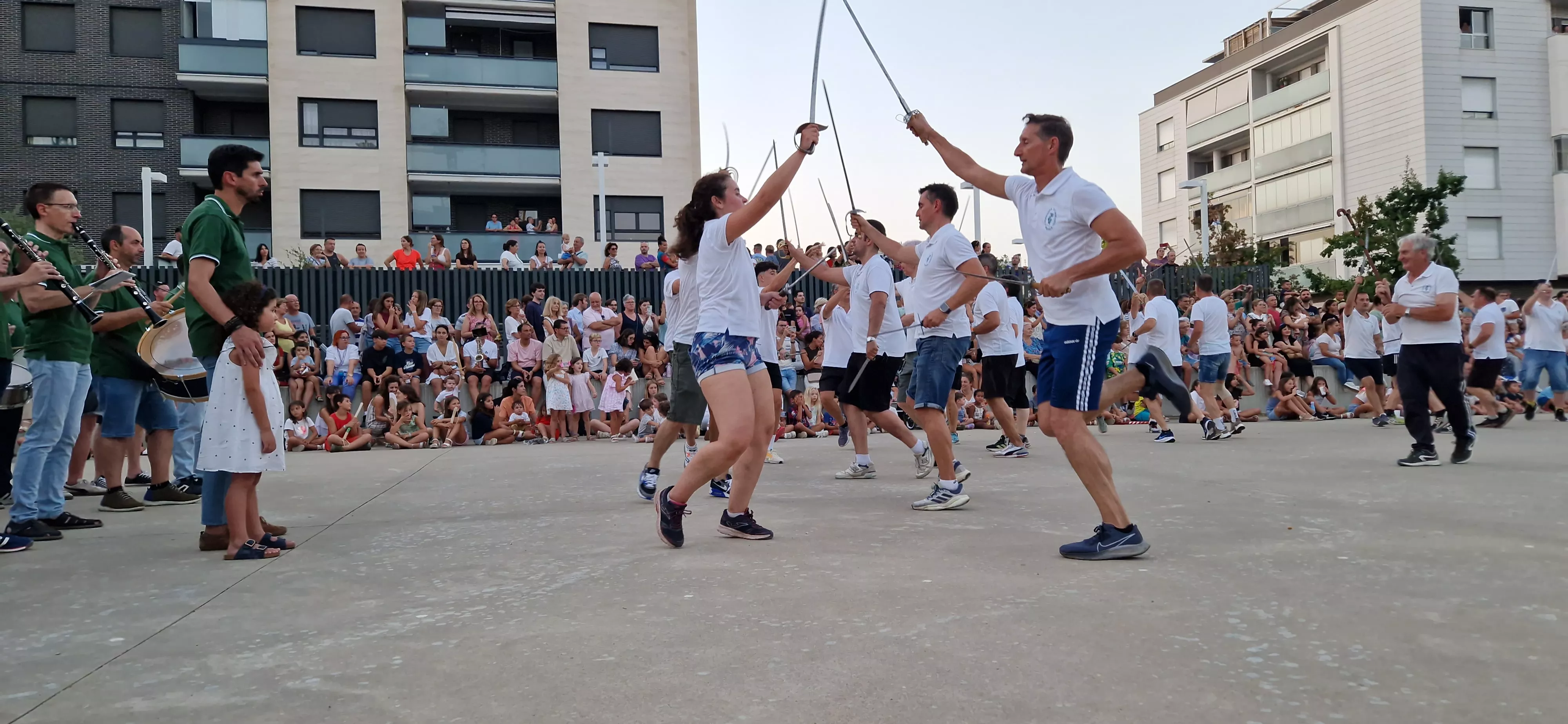 Ensayo de los danzantes. Foto Myriam Martínez 