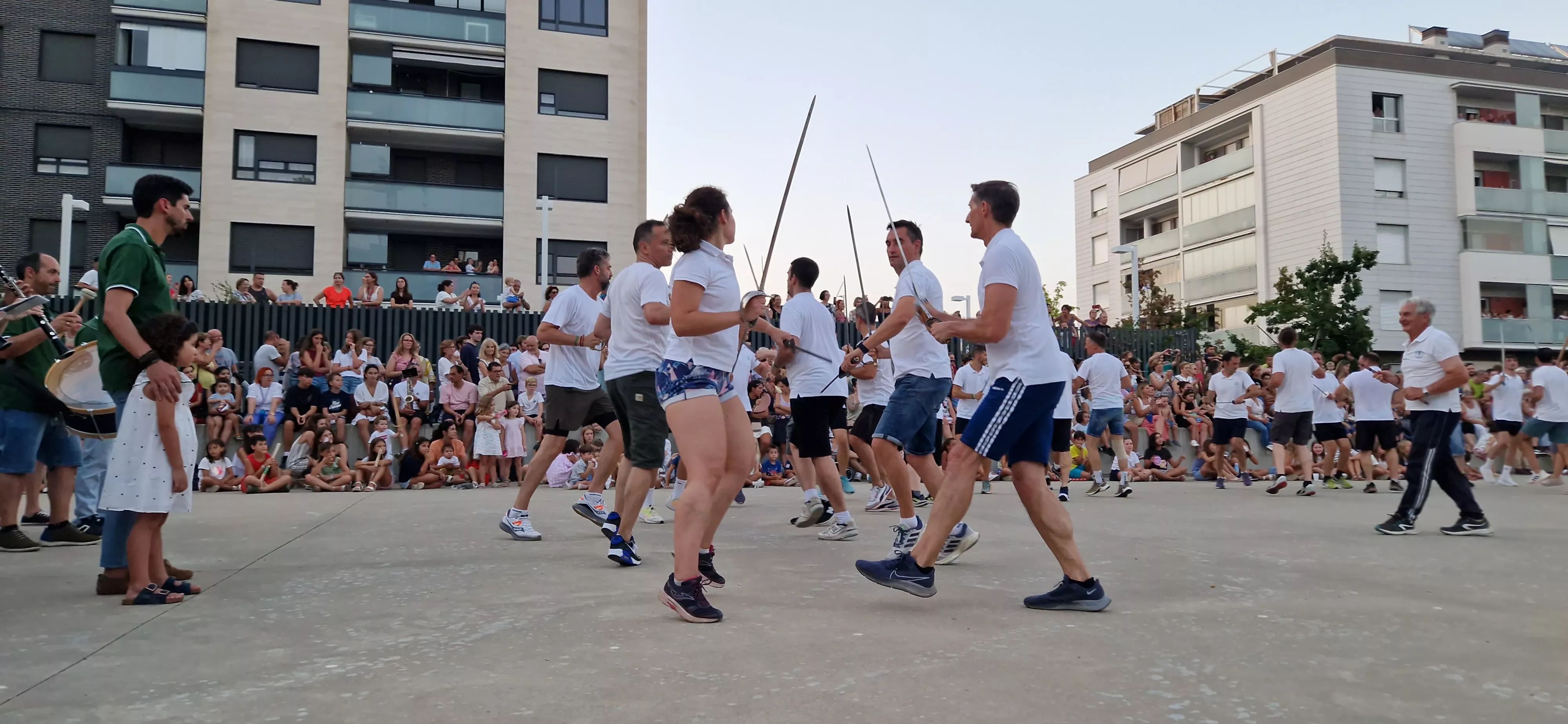 Ensayo de los danzantes. Foto Myriam Martínez 