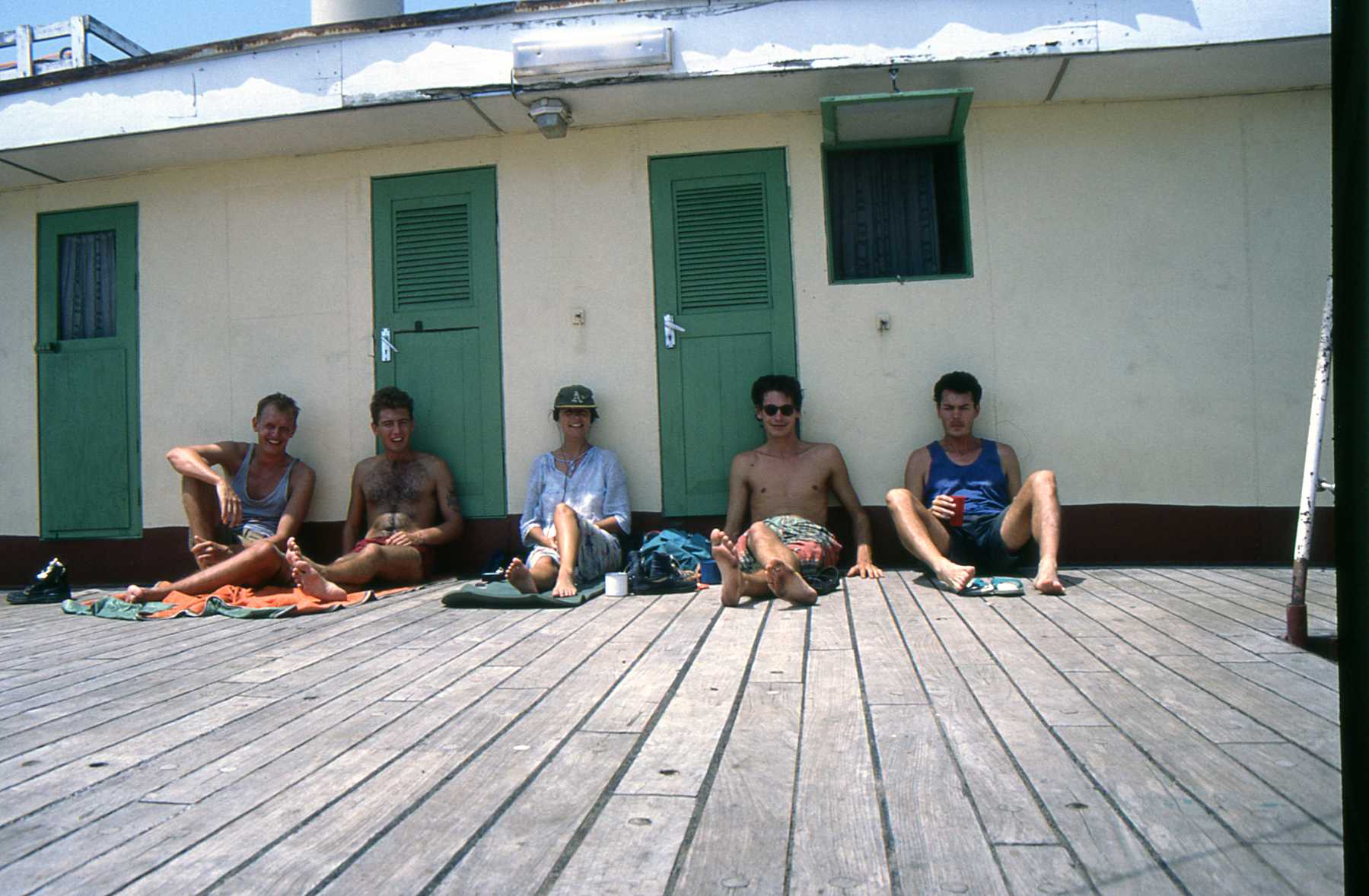 Junto a los amigos que encontré en Kigoma