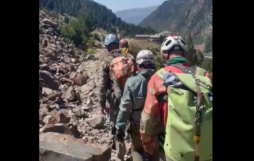 Rescatados cuatro espeleólogos extraviados en la cueva del Alba en una operación de más siete horas.