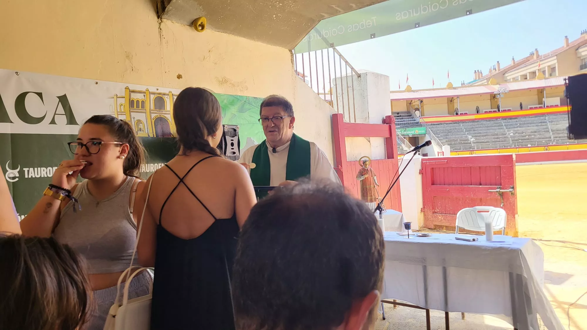 Misa en la Plaza de Toros de Huesca por la Feria Taurina de La Albahaca