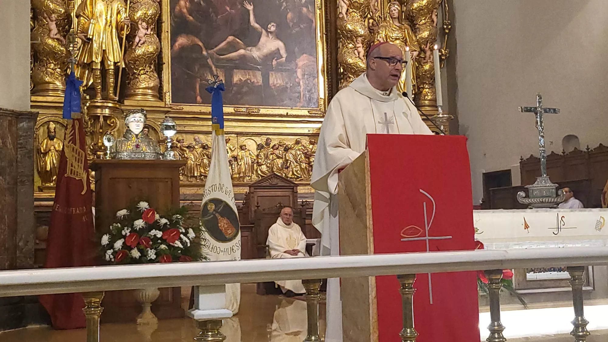 José Antonio Satué, obispo de Teruel y Albarracín, en el Triduo en la Basílica de San Lorenzo