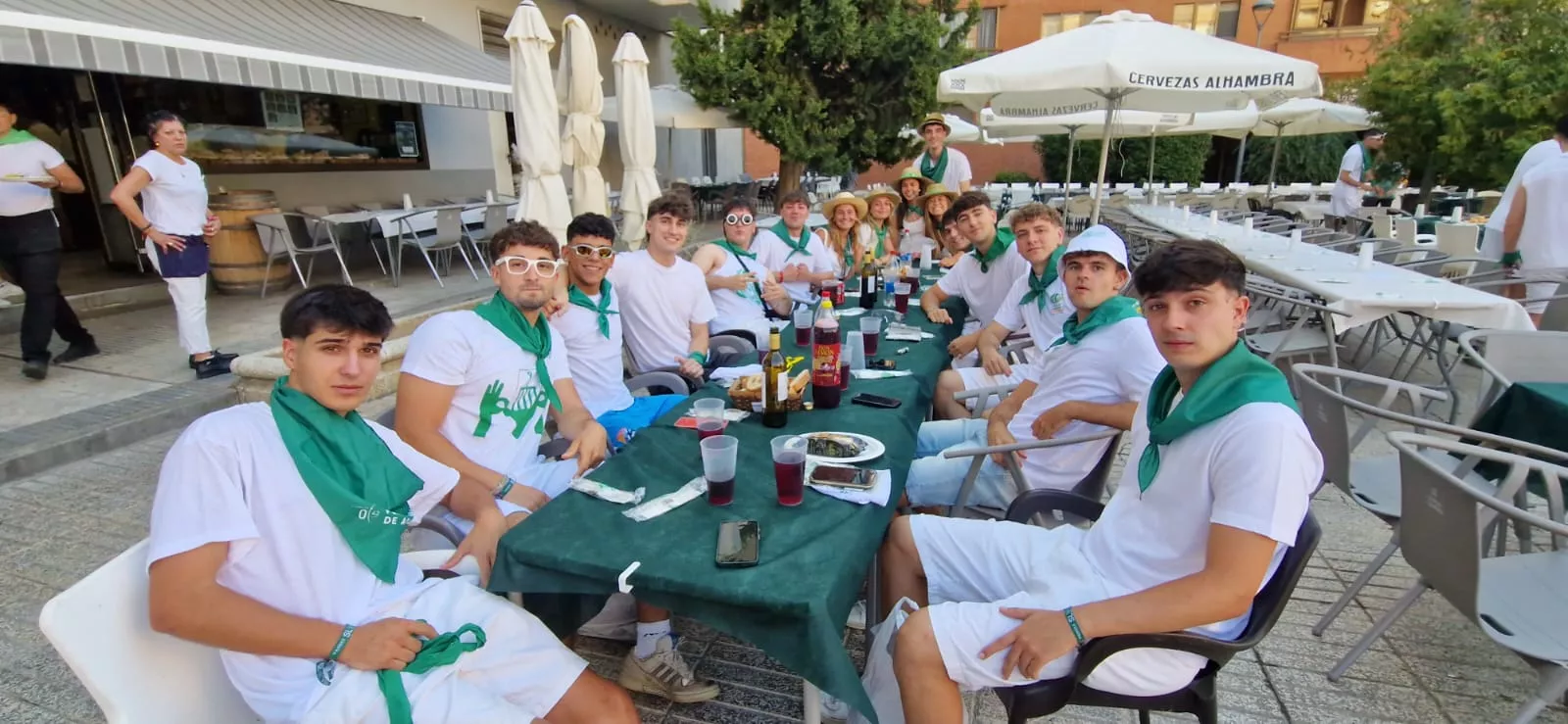 Almuerzos en las horas previas a San Lorenzo 2025