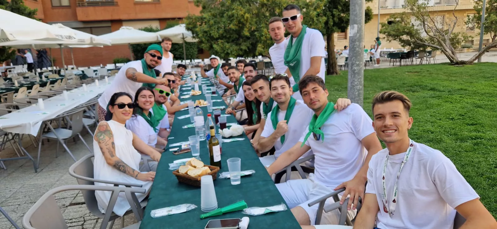 Almuerzos en las horas previas a San Lorenzo 2025