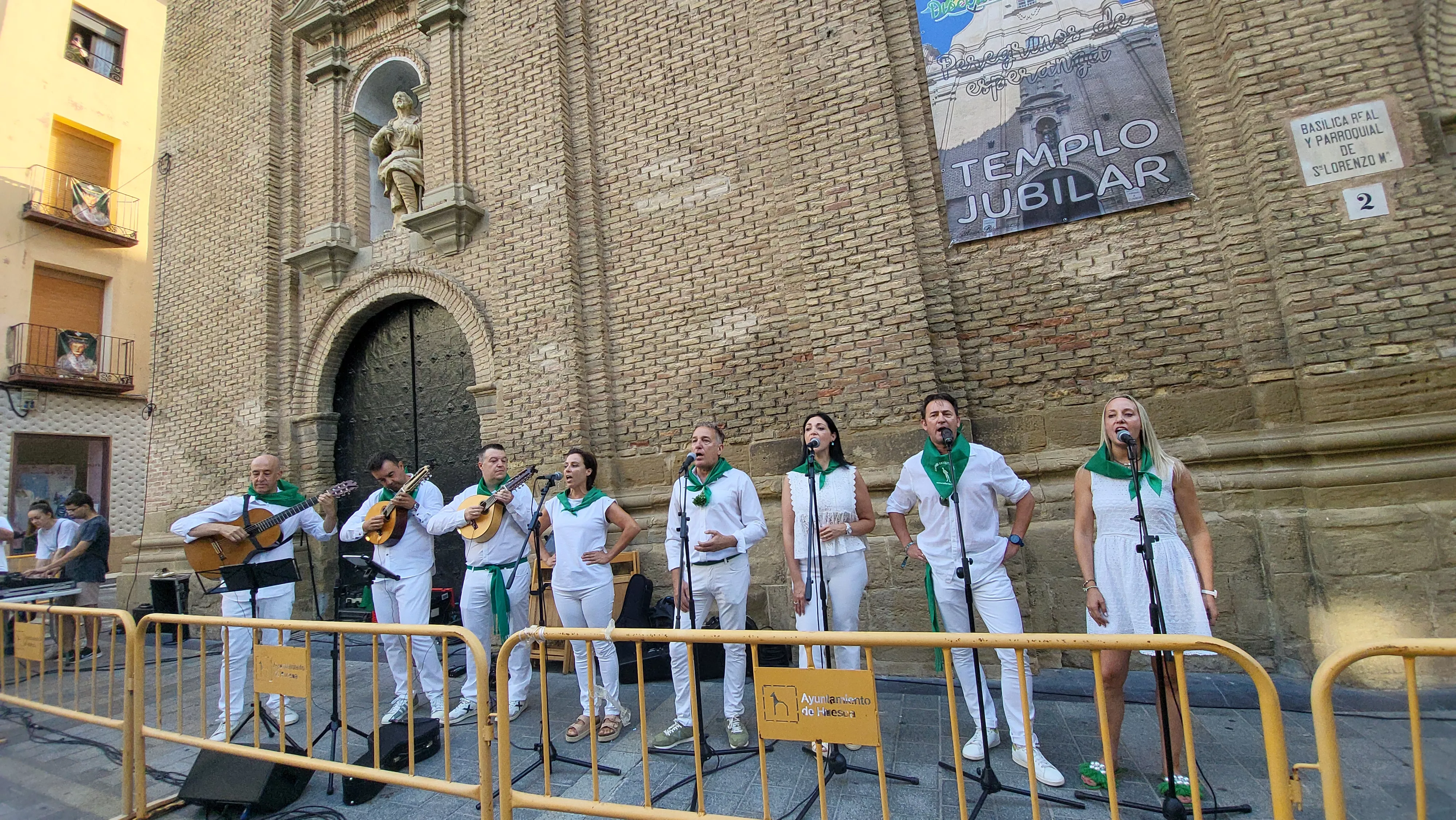 Saludo al Santo protagonizado por Alfonso Altemir. Foto Mercedes Manterola