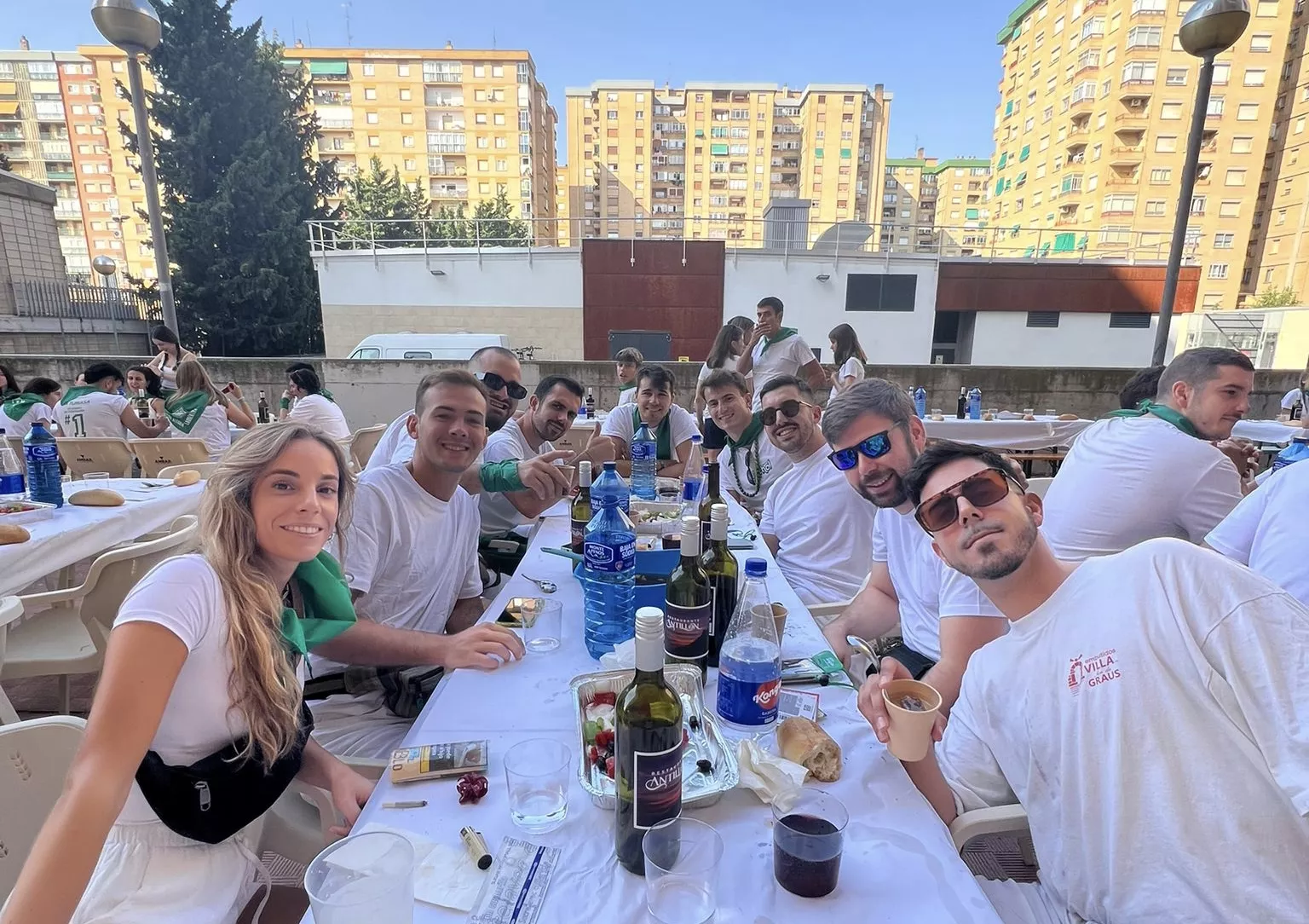 Almuerzos en las horas previas a San Lorenzo 2025