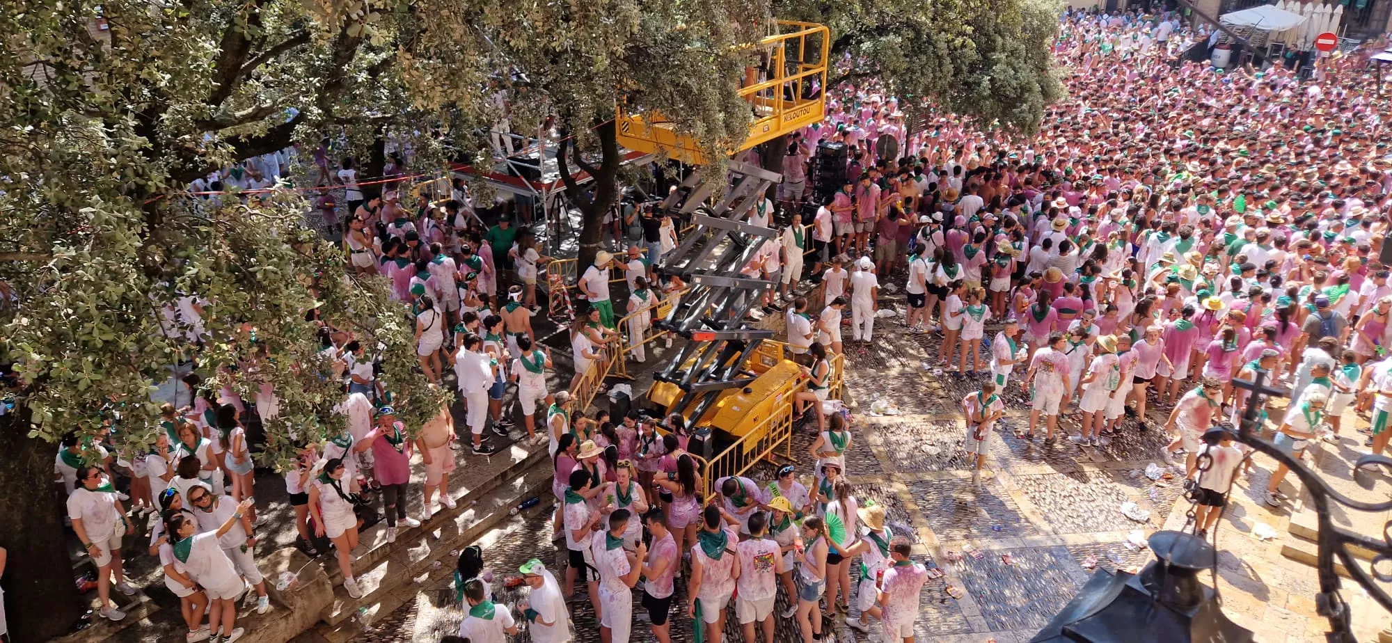 Cohete anunciador de las fiestas de San Lorenzo en Huesca