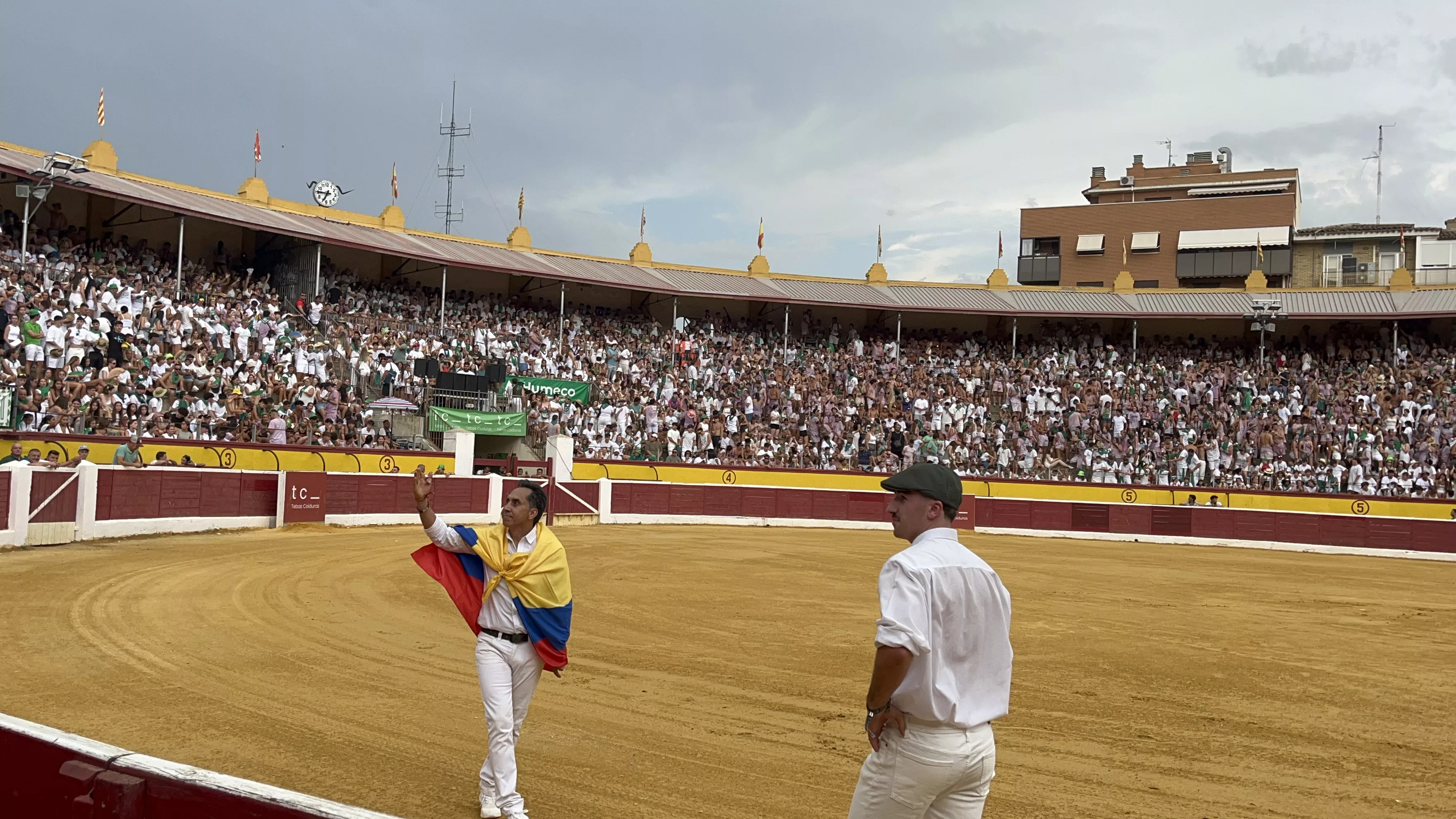 Imágenes de la becerrada de las peñas 2025