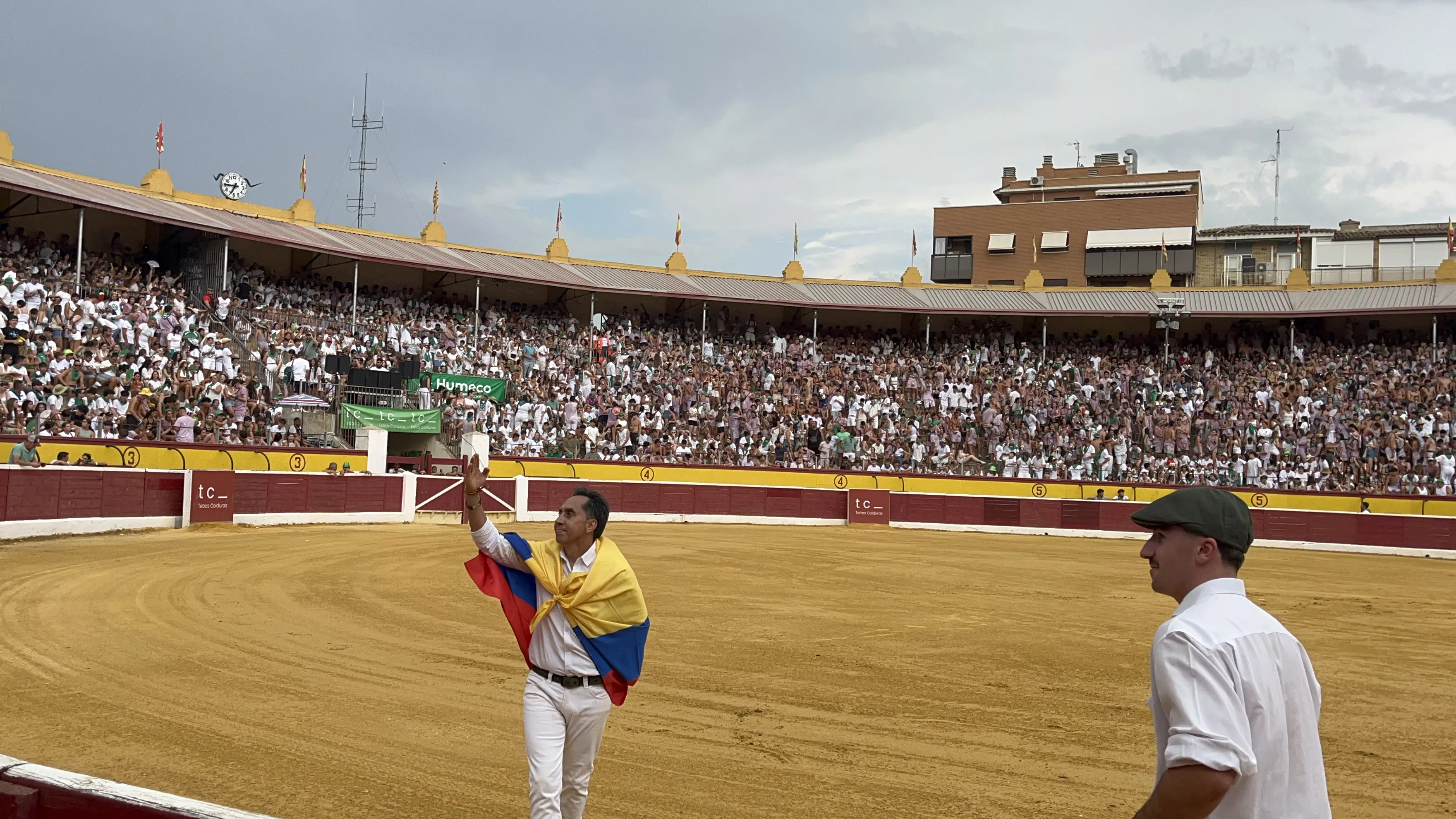 Imágenes de la becerrada de las peñas 2025