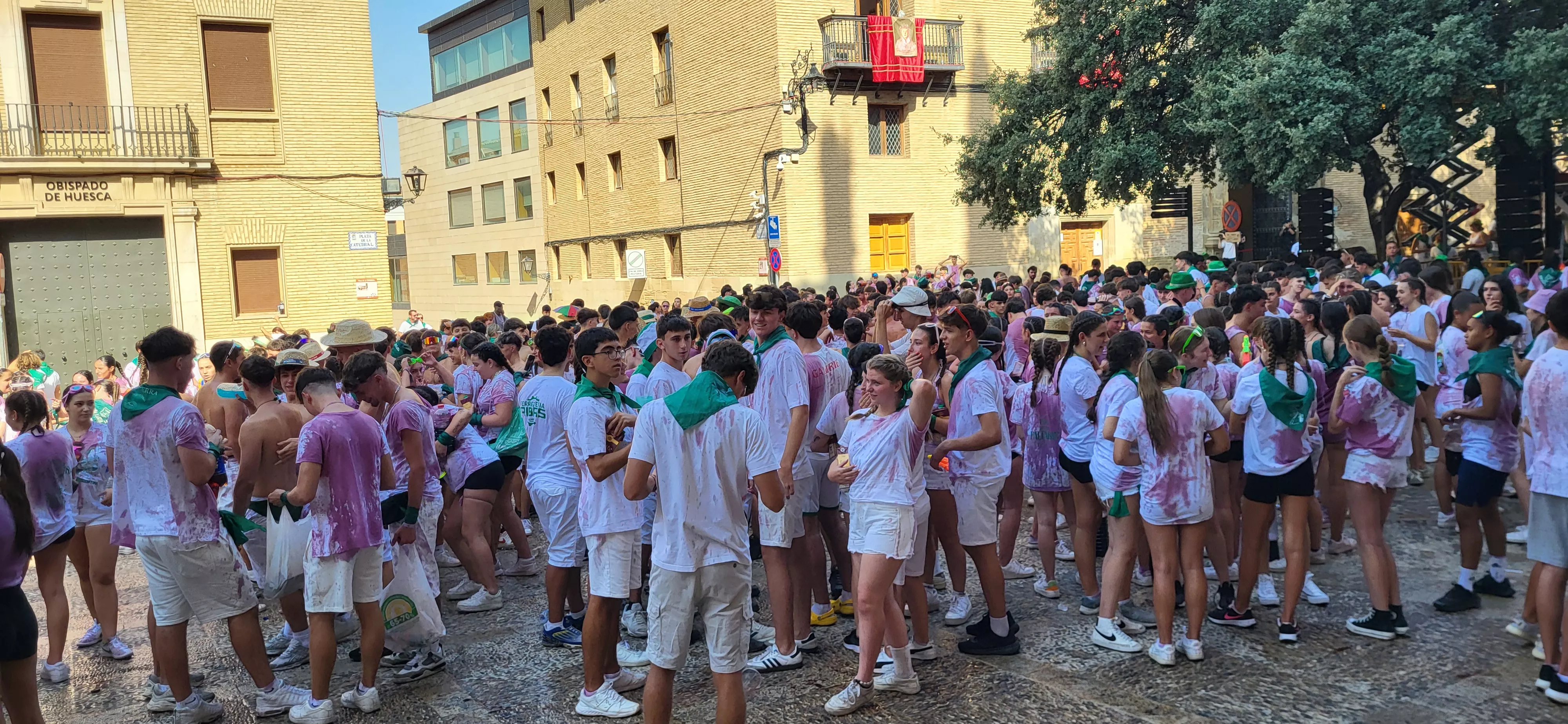 Cohete anunciador de las fiestas de San Lorenzo en Huesca. Foto Mercedes Manterola