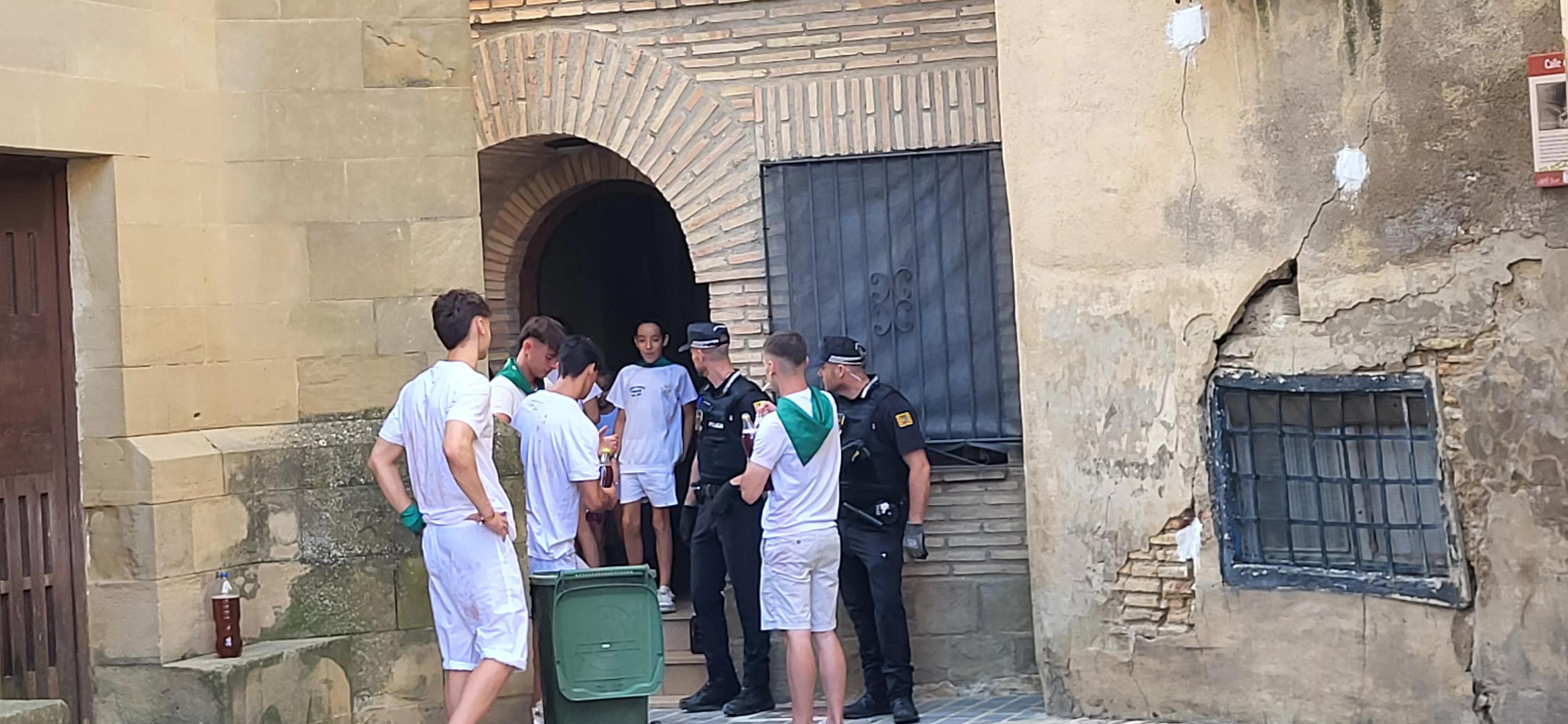 Cohete anunciador de las fiestas de San Lorenzo en Huesca. Foto Mercedes Manterola