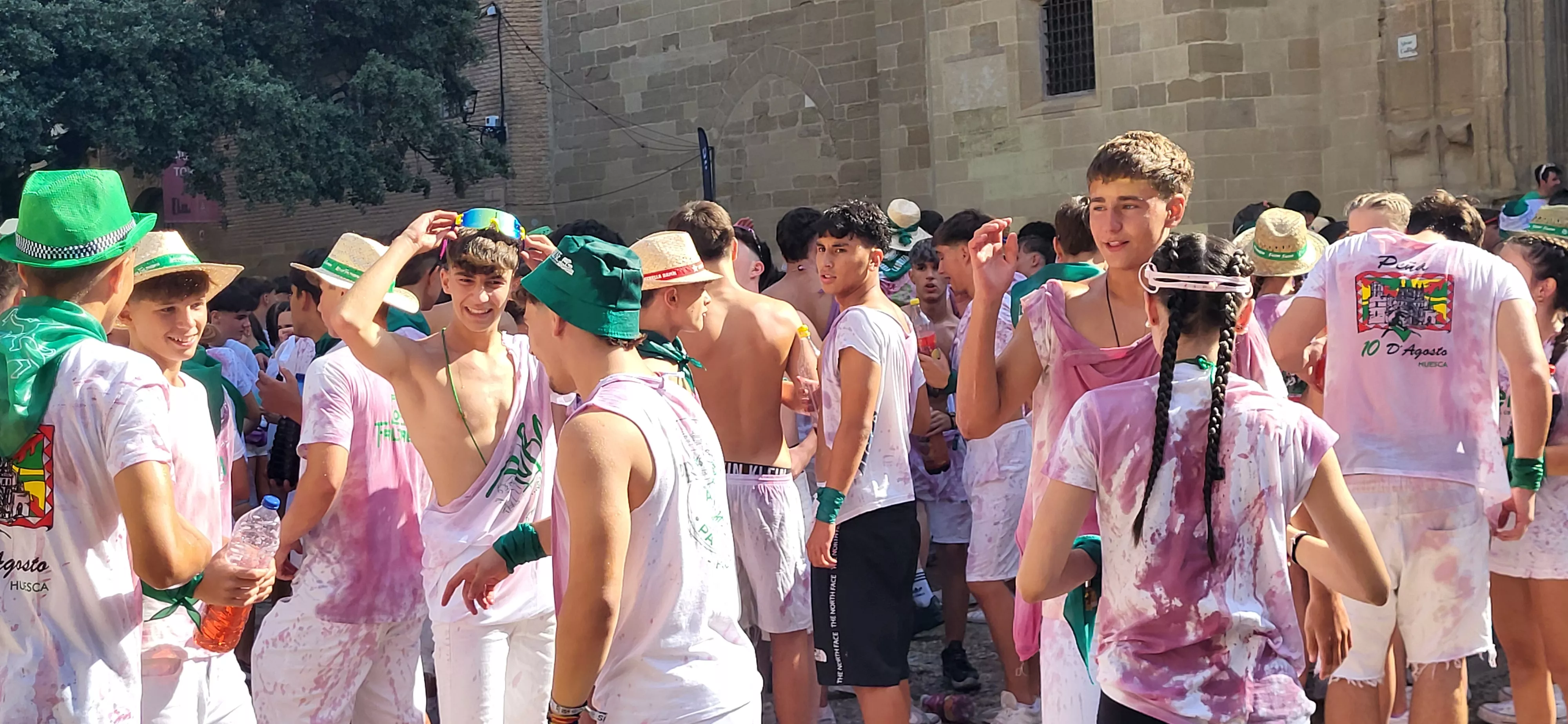 Cohete anunciador de las fiestas de San Lorenzo en Huesca. Foto Mercedes Manterola