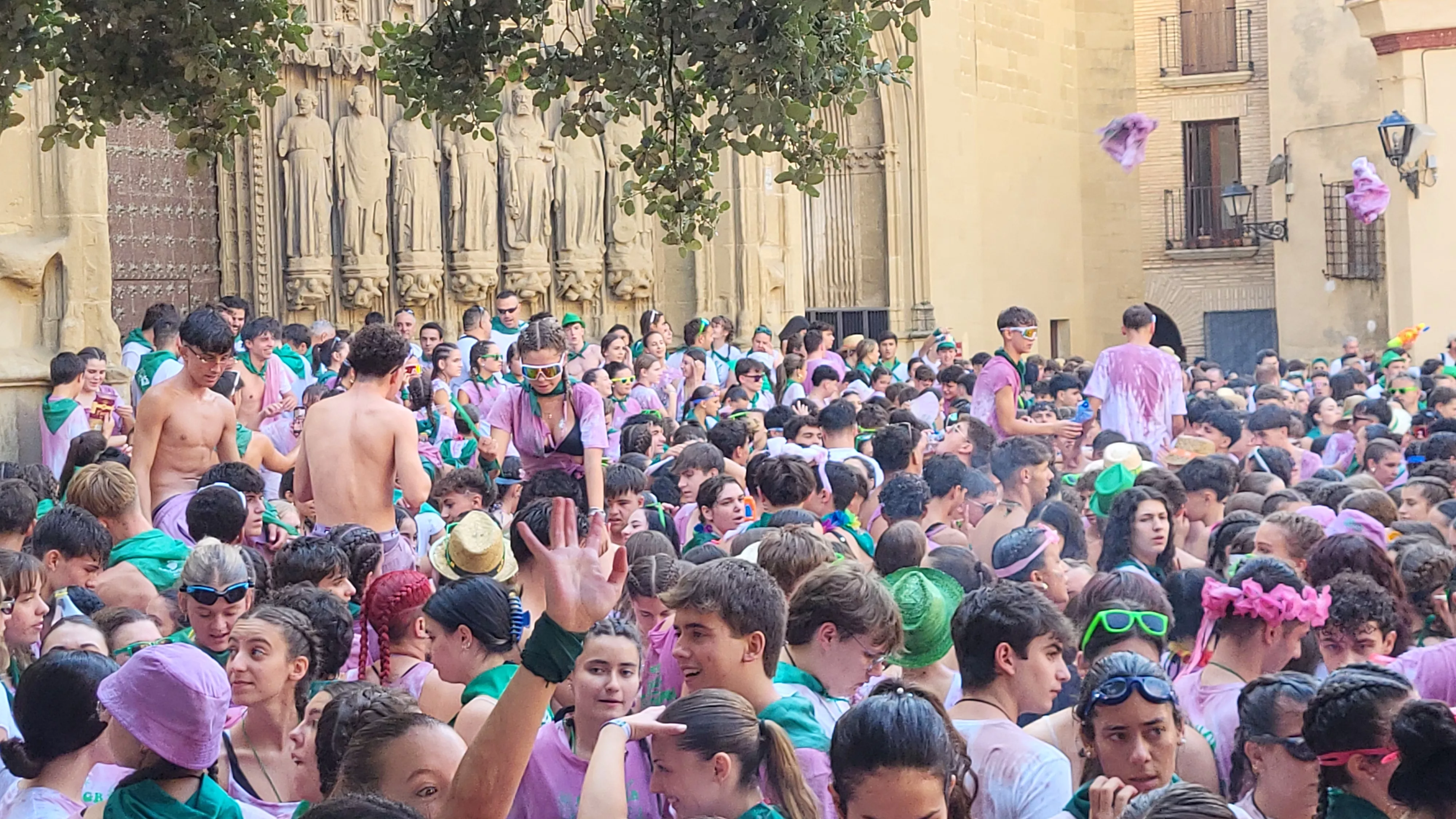 Cohete anunciador de las fiestas de San Lorenzo en Huesca. Foto Mercedes Manterola
