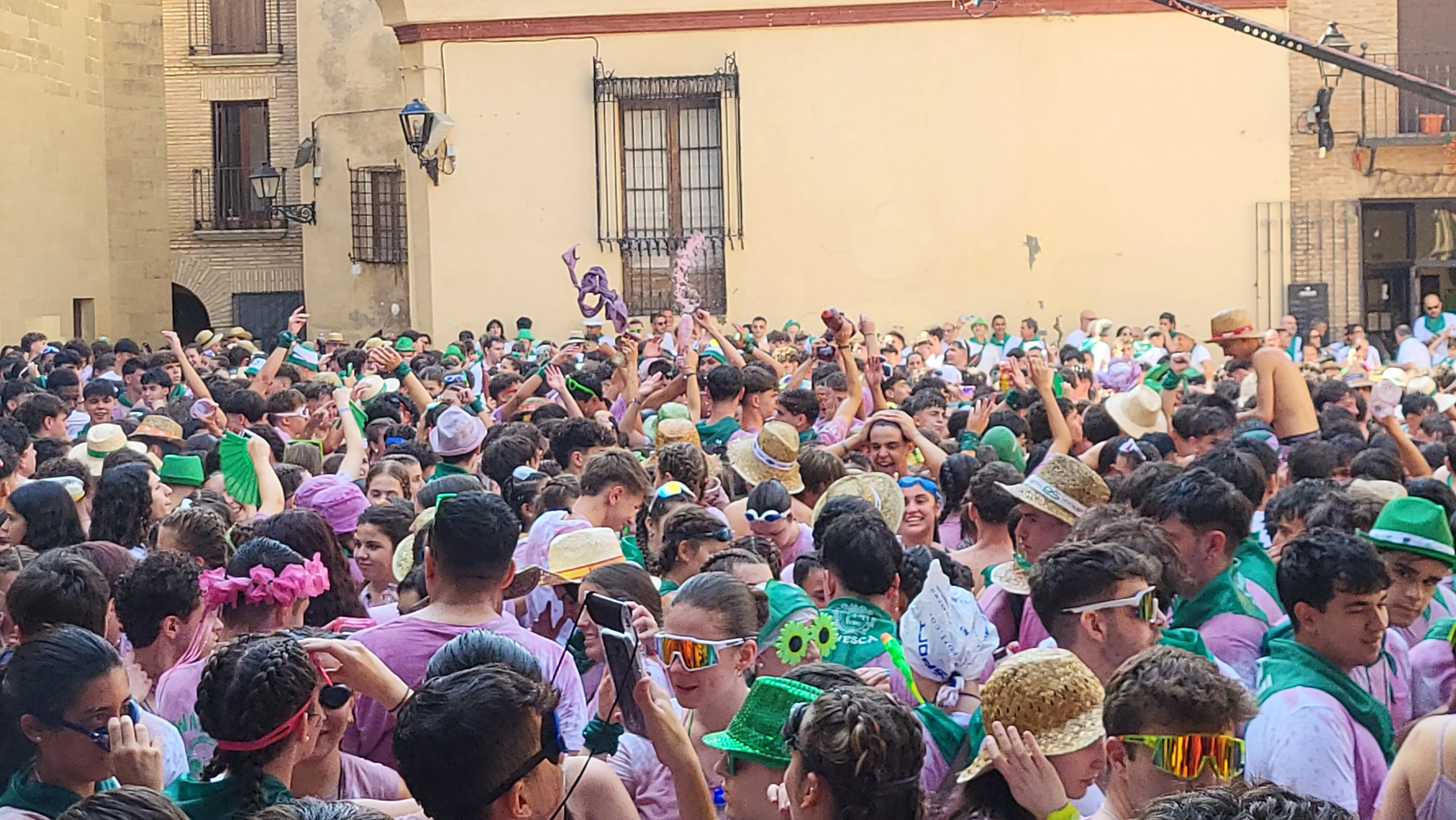 Cohete anunciador de las fiestas de San Lorenzo en Huesca. Foto Mercedes Manterola