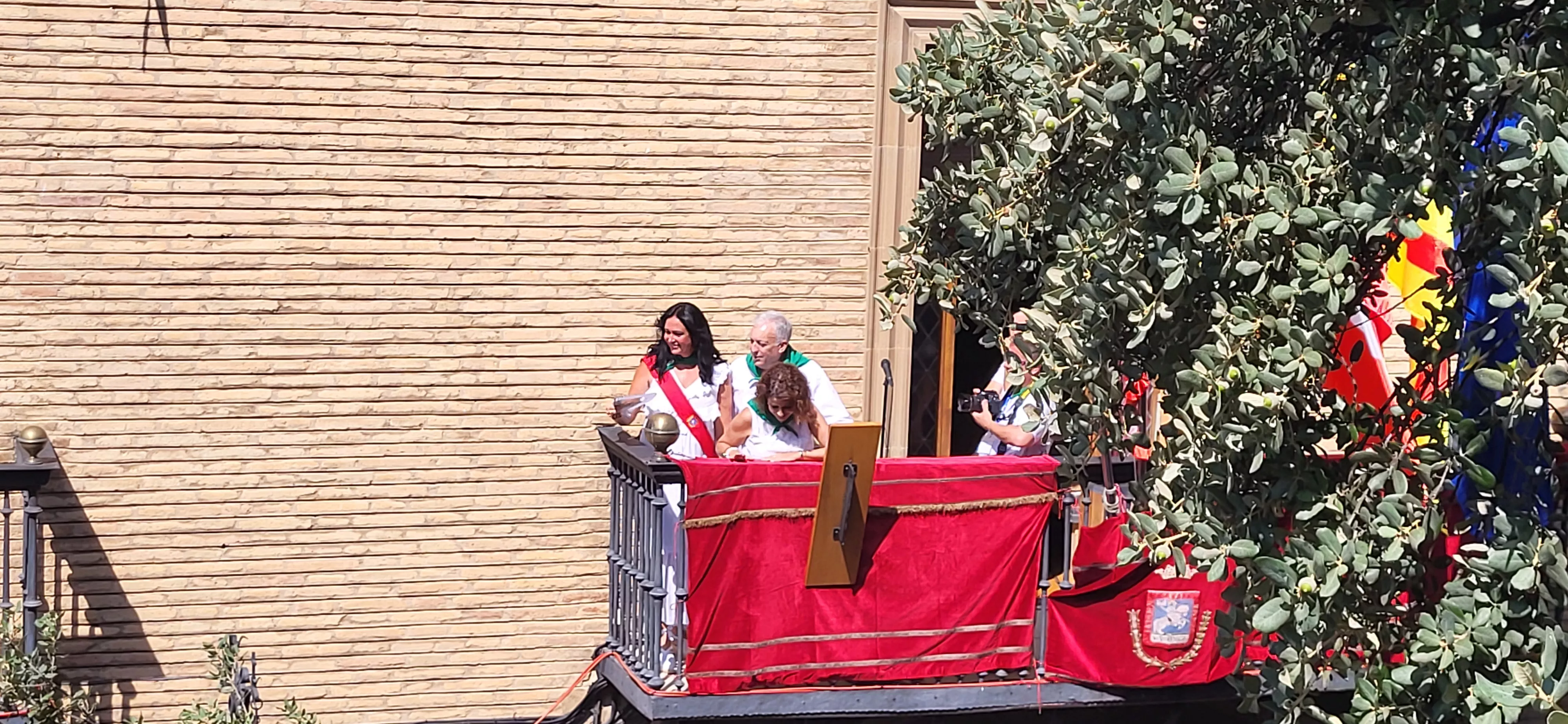 Cohete anunciador de las fiestas de San Lorenzo en Huesca. Foto Mercedes Manterola