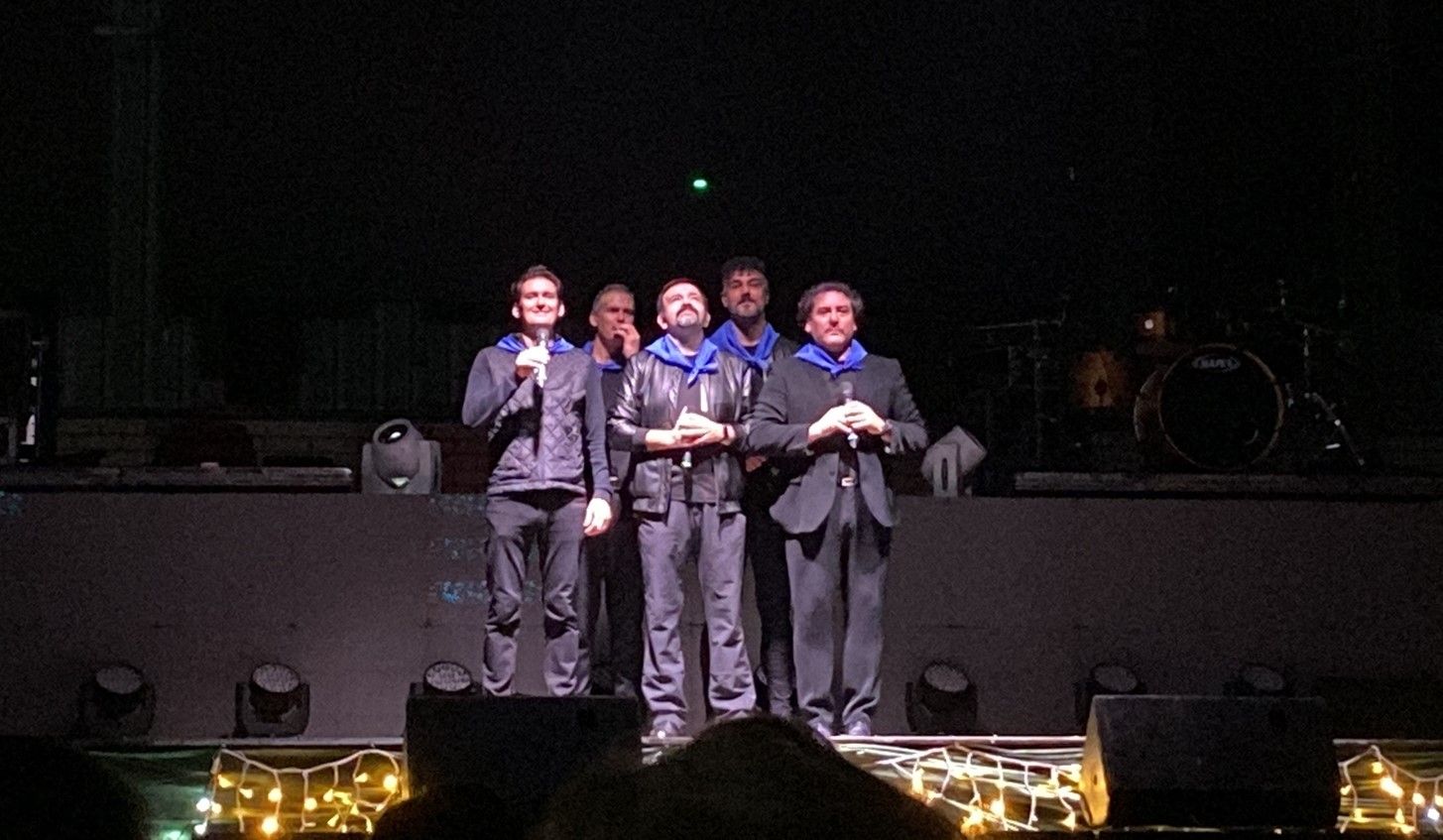 Actuación de b vocal con A Capella Contigo