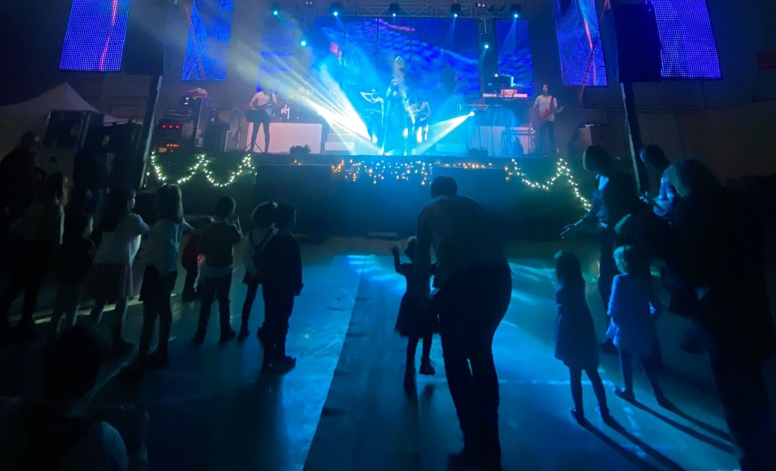 Los más pequeños disfrutaron de una sesión de baile dedicada a ellos 