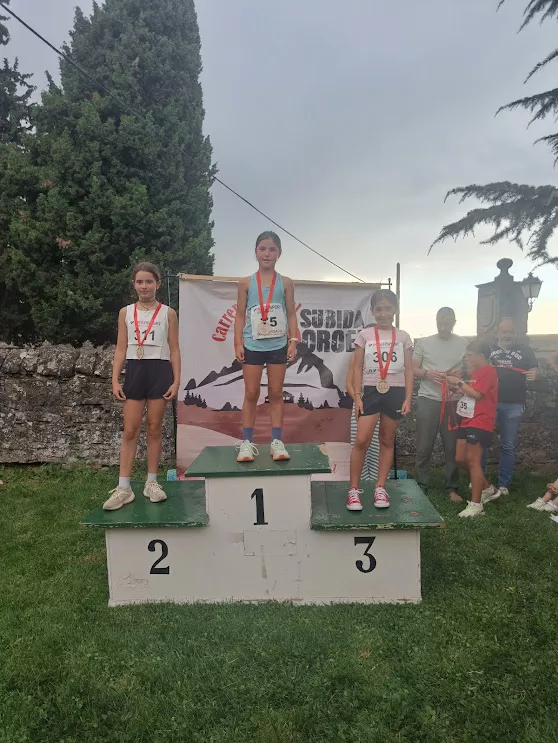 Carreras Inantiles Subida a Oroel. Foto Eva Torronteras 