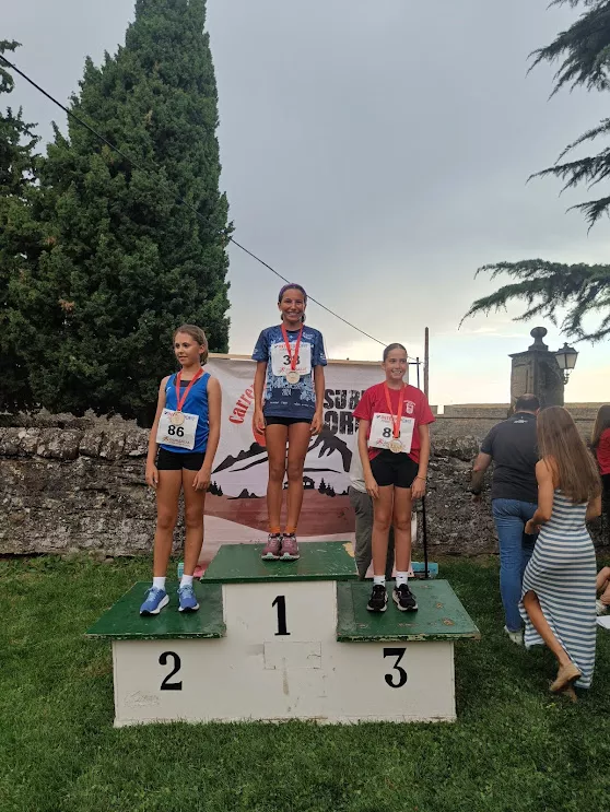 Carreras Inantiles Subida a Oroel. Foto Eva Torronteras 