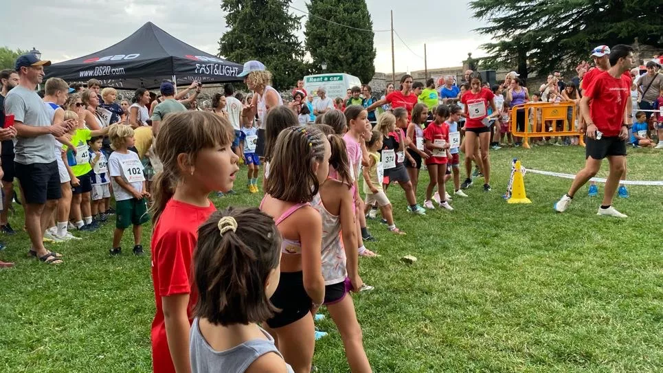 Carreras Inantiles Subida a Oroel. Foto Eva Torronteras