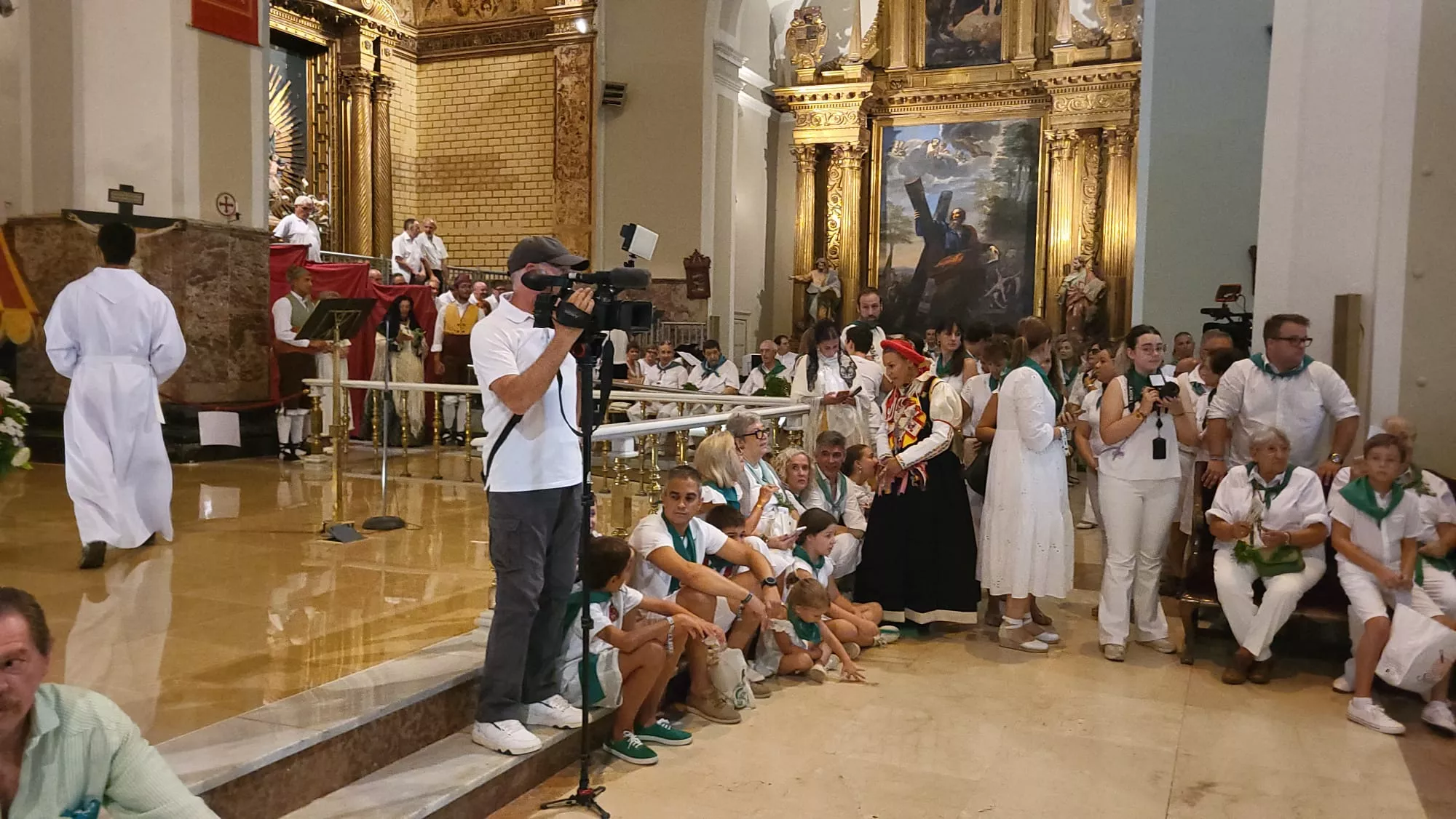 Misa Pontifical de San Lorenzo presidida por el obispo Pedro Aguado