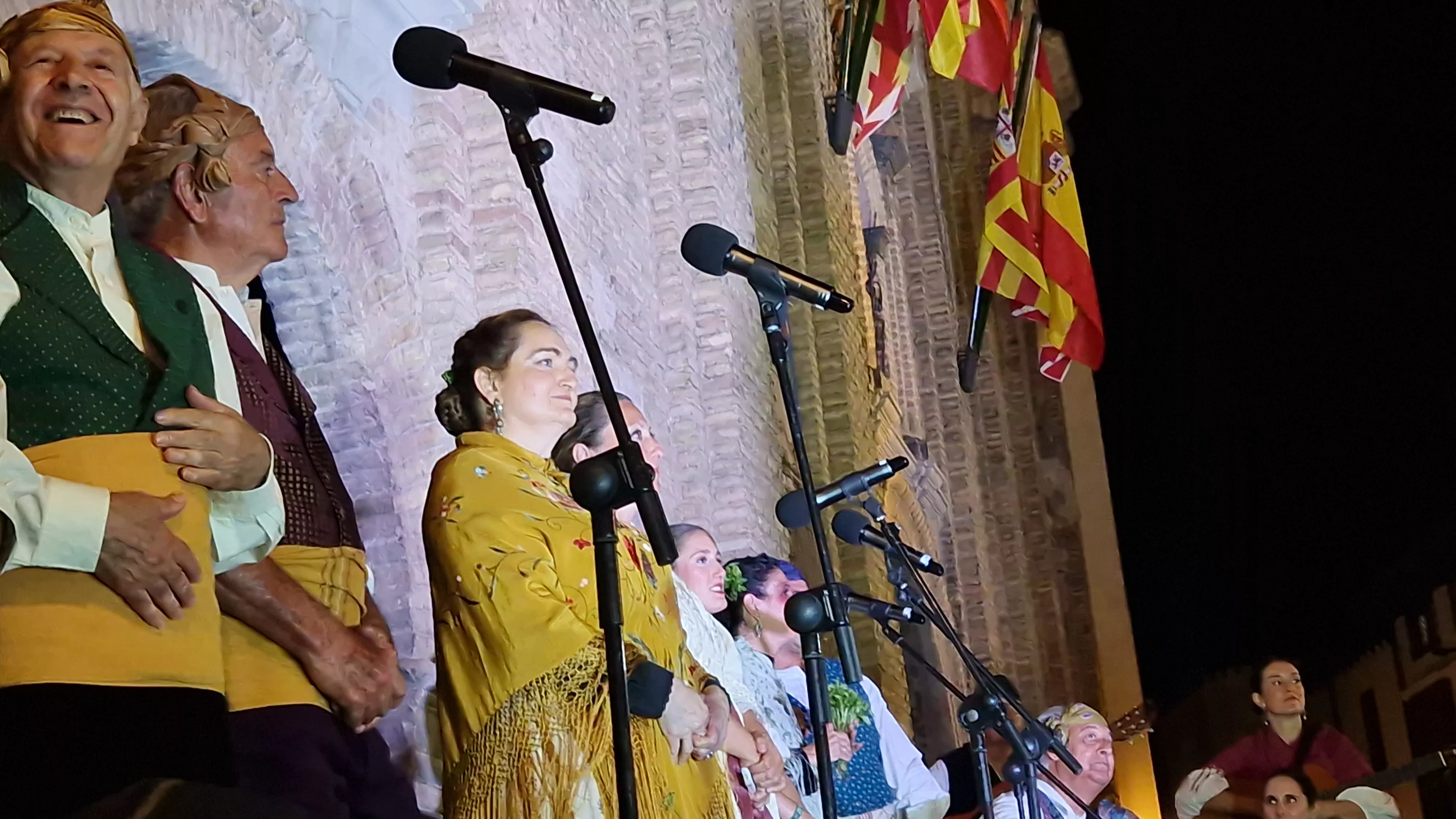 Actuación de Santa Cecilia en la Ronda al Santo. Foto Myriam Martínez 